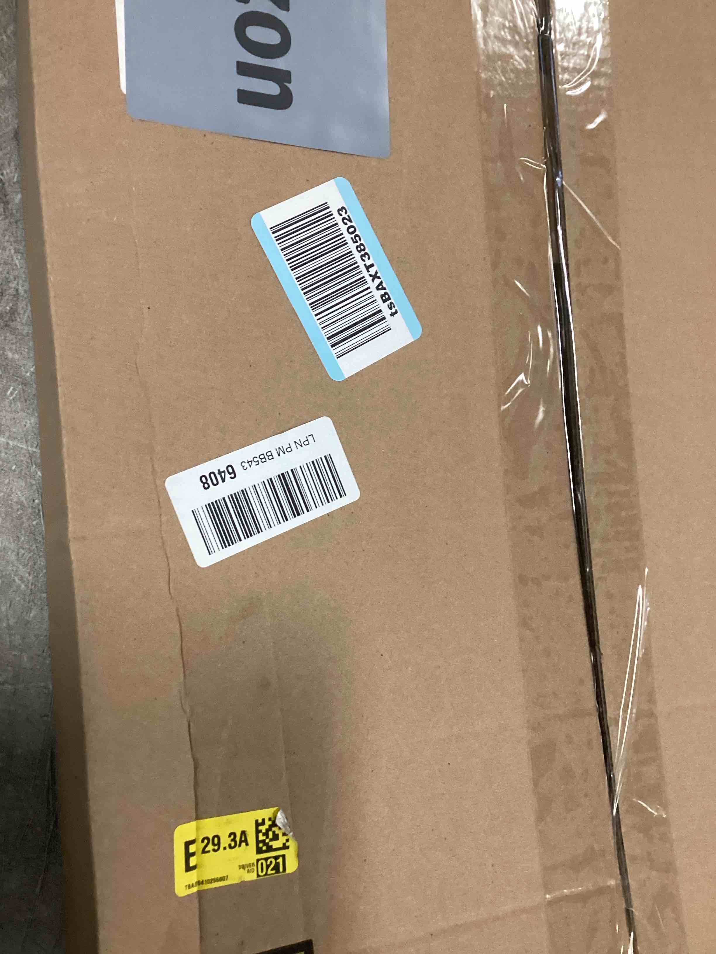 https://s3.amazonaws.com/lotting-images-prod/bidfta/TEA0557008_1731675963994.jpeg
