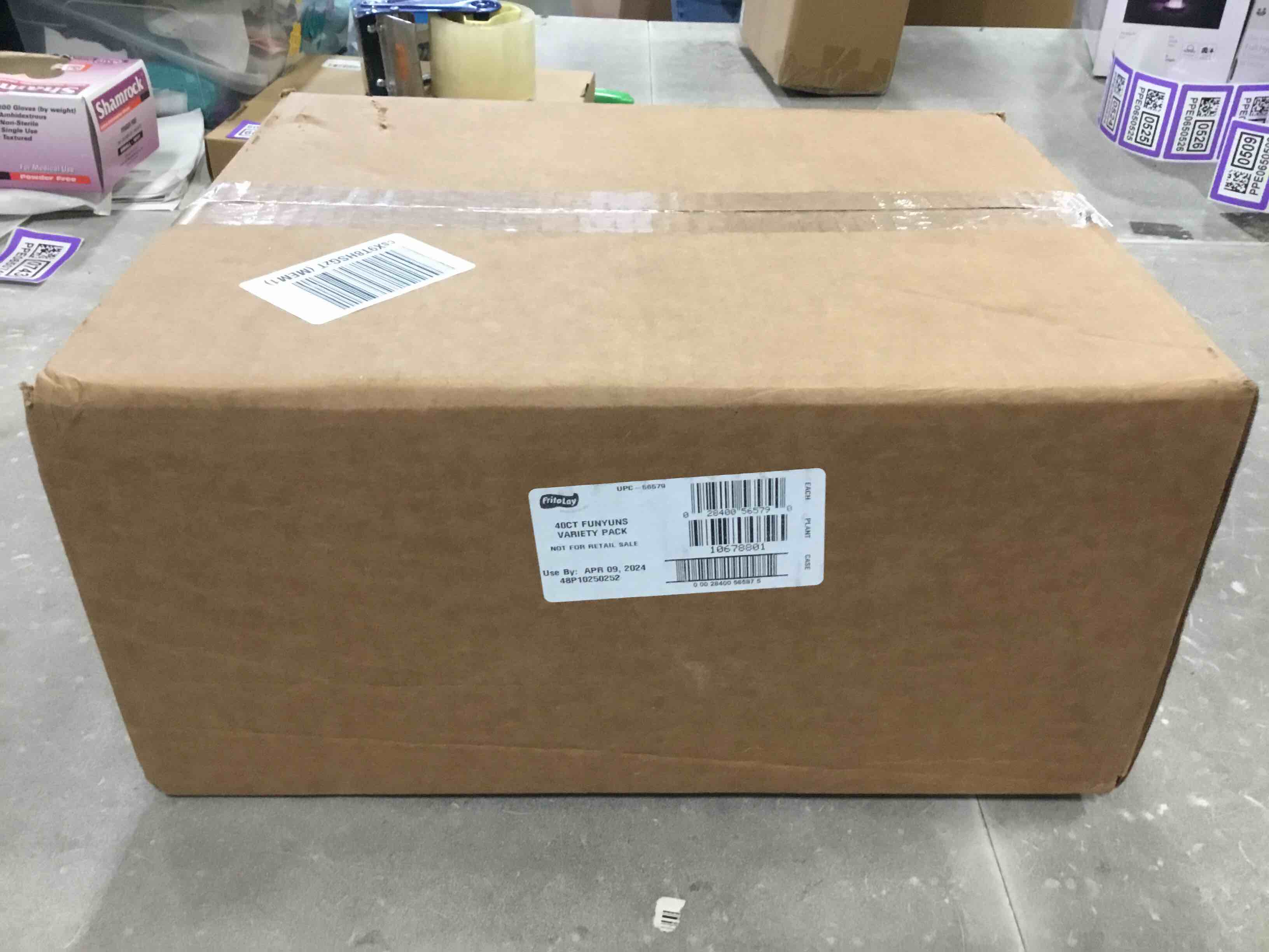 https://s3.amazonaws.com/lotting-images-prod/bidfta/TEA0558345_1731941470907.jpeg