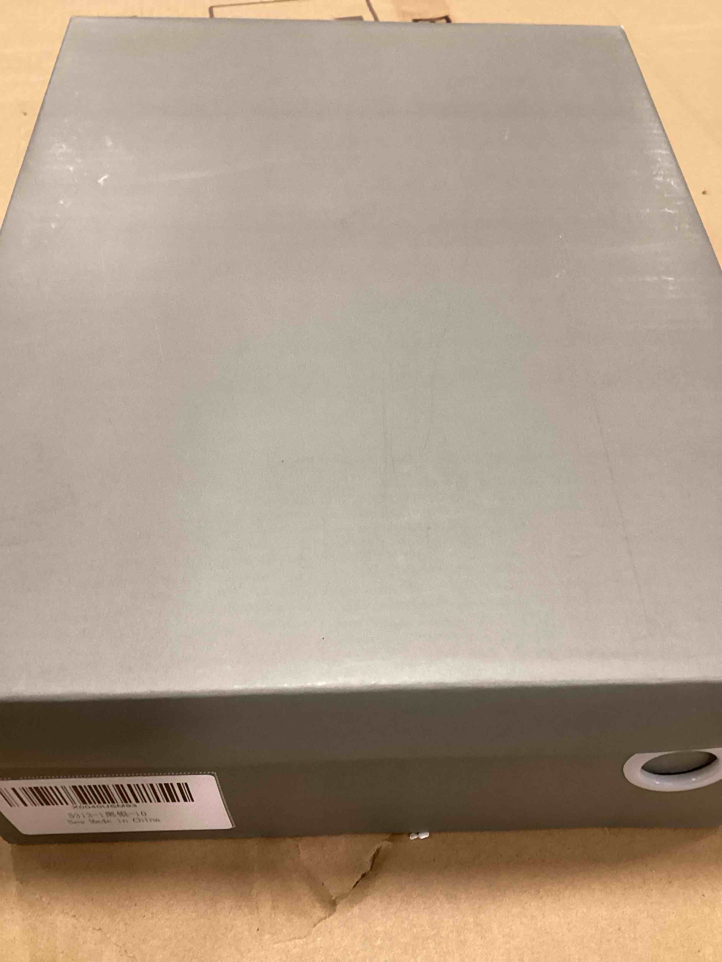 https://s3.amazonaws.com/lotting-images-prod/bidfta/TEA0560341_1733237666737.jpeg