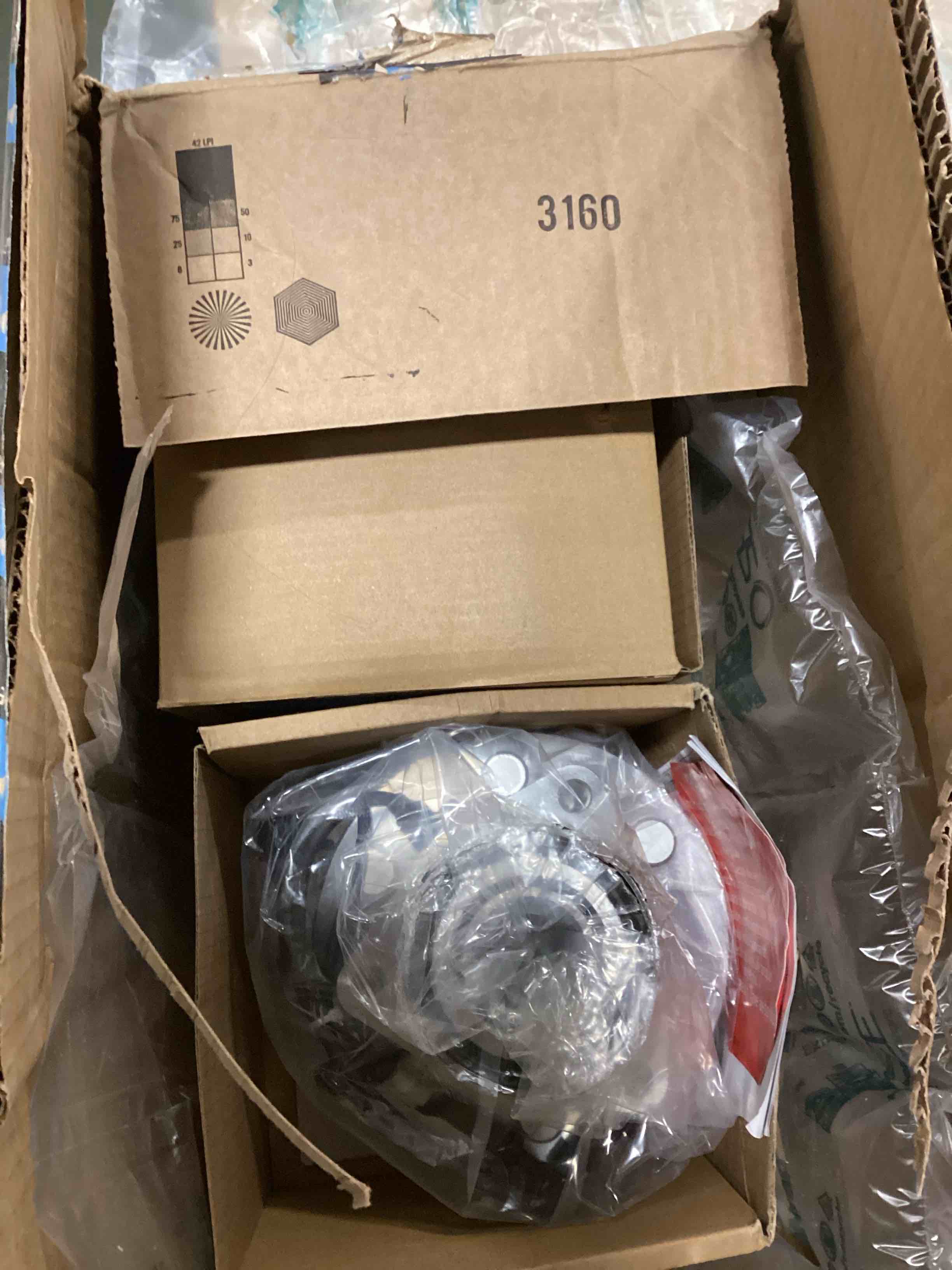 https://s3.amazonaws.com/lotting-images-prod/bidfta/TEA0560409_1732912133961.jpeg