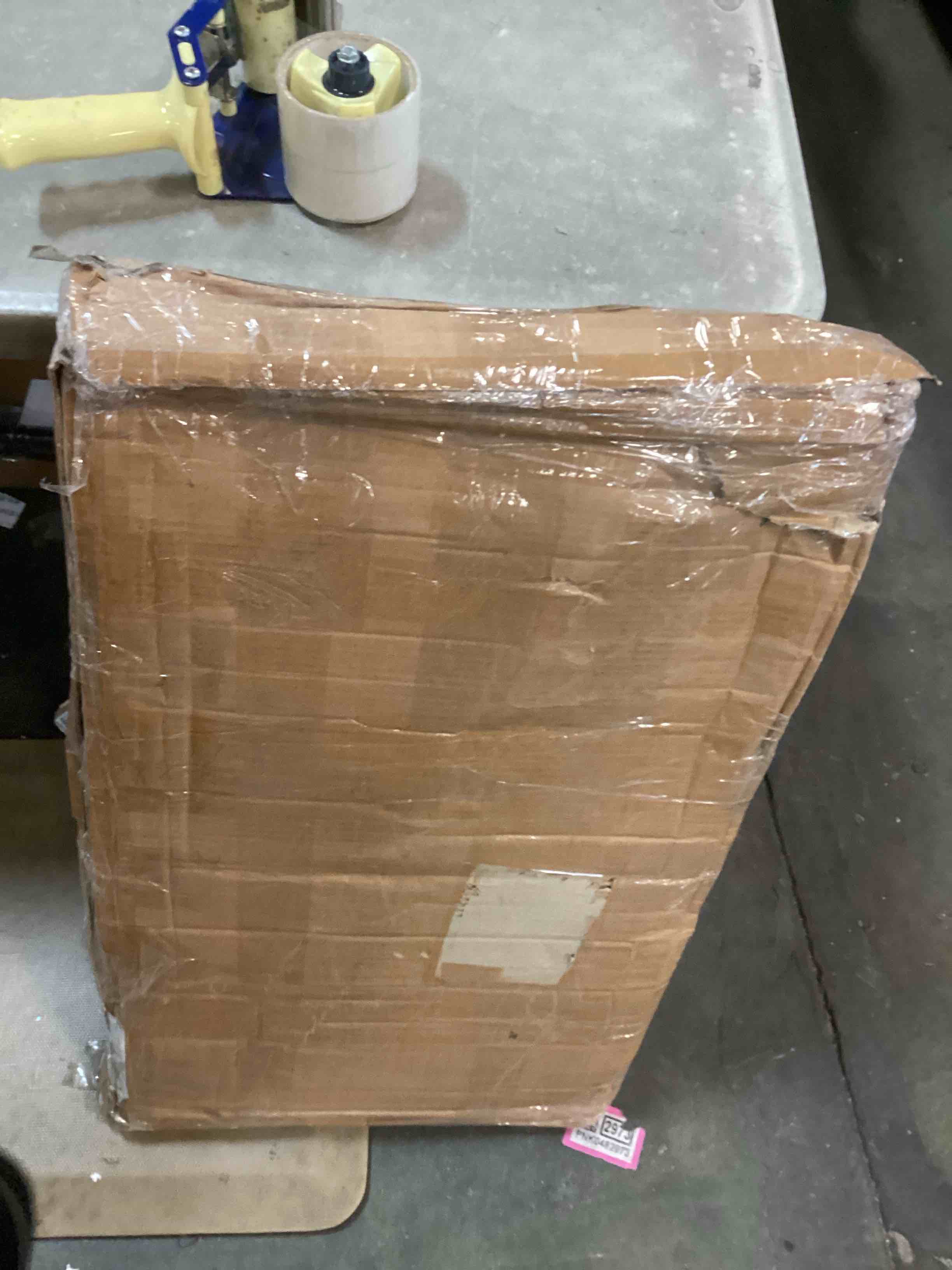 https://s3.amazonaws.com/lotting-images-prod/bidfta/TEA0563353_1731351965734.jpeg