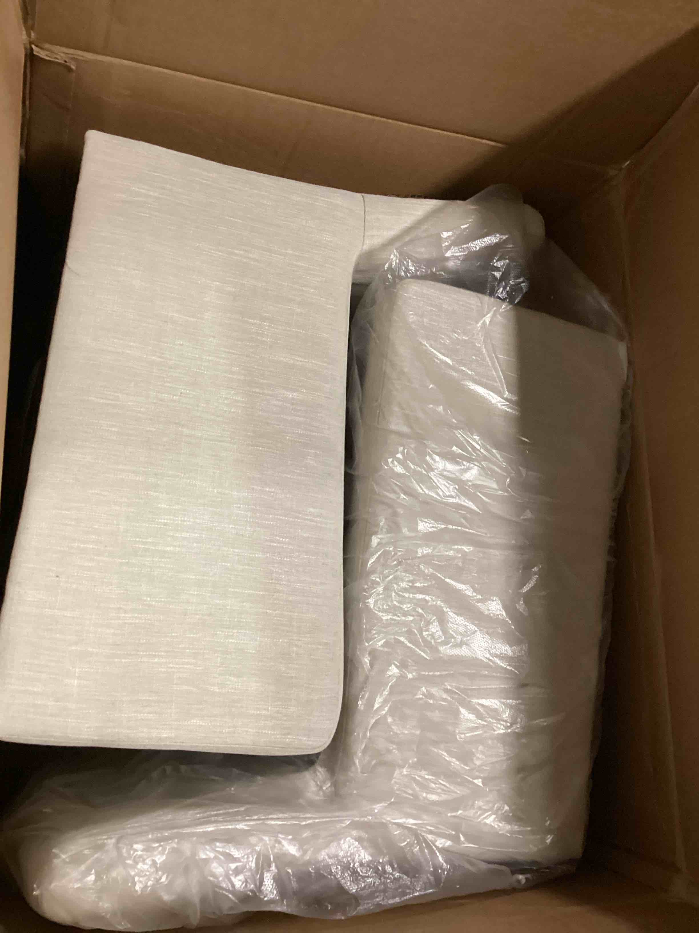 https://s3.amazonaws.com/lotting-images-prod/bidfta/TEA0563732_1730922422996.jpeg