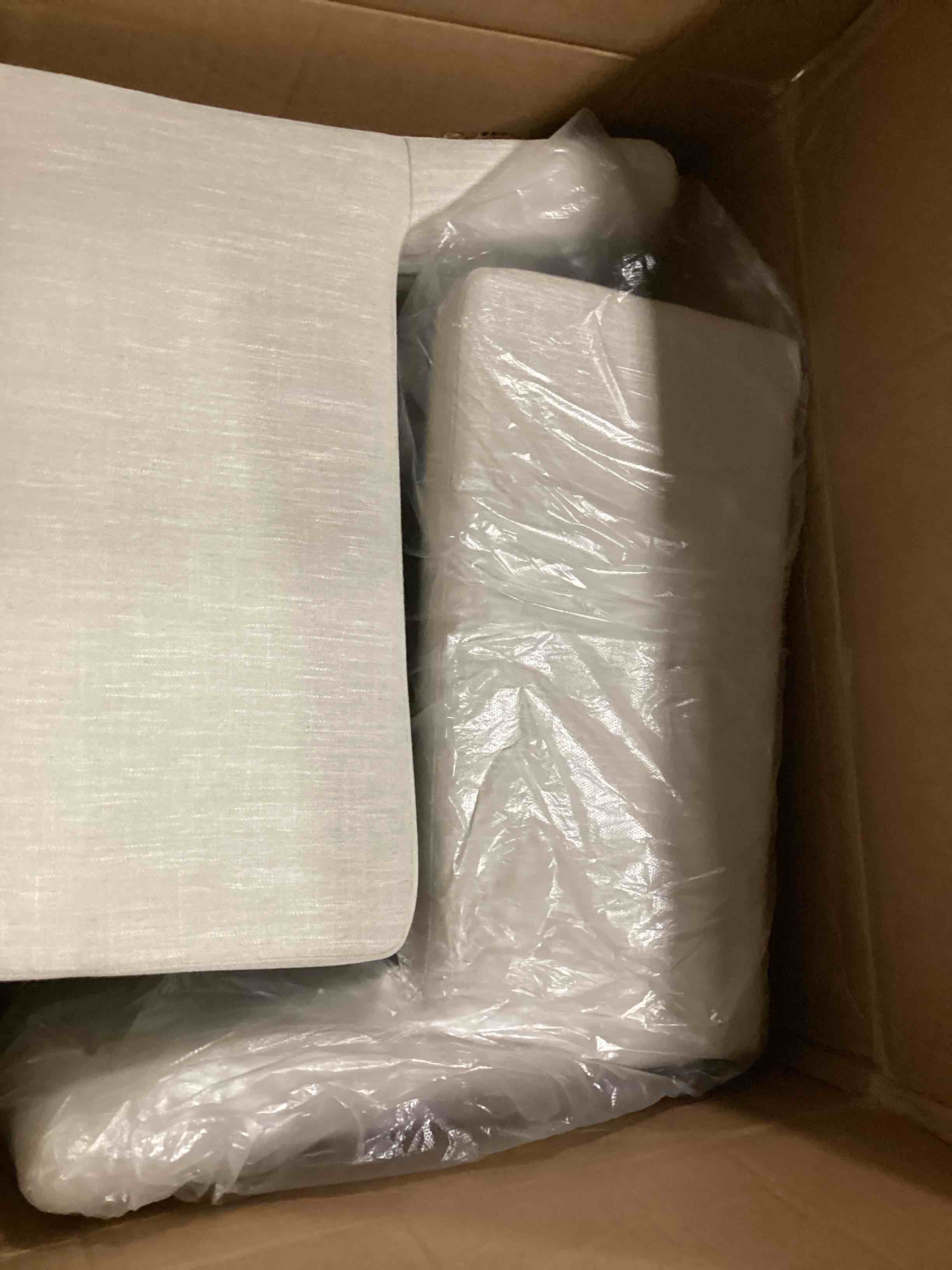 https://s3.amazonaws.com/lotting-images-prod/bidfta/TEA0563732_1730922449132.jpeg