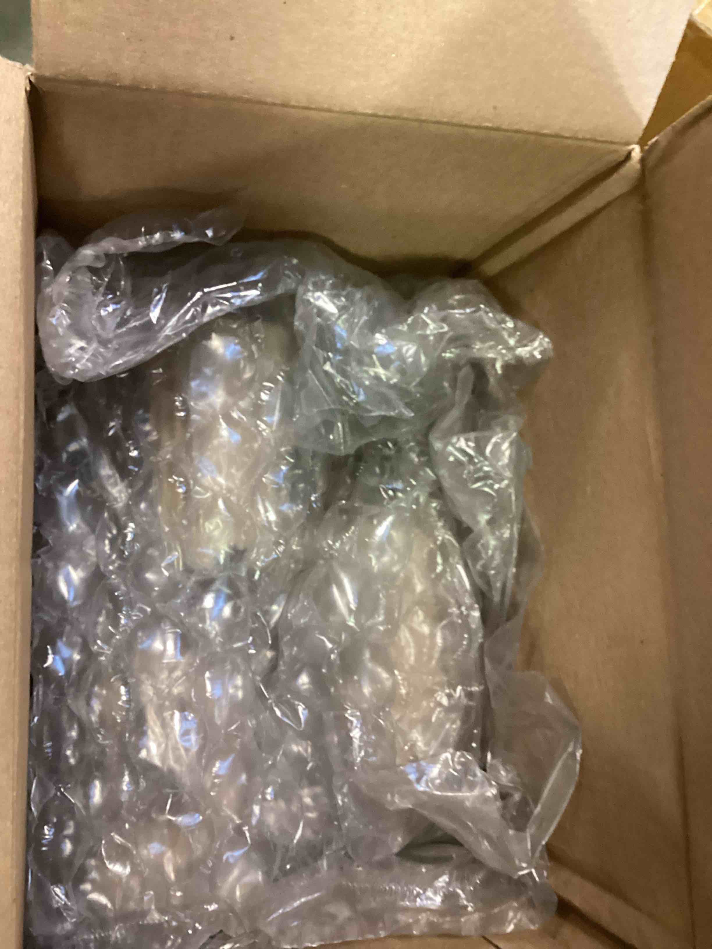 https://s3.amazonaws.com/lotting-images-prod/bidfta/TEA0563925_1730812335052.jpeg