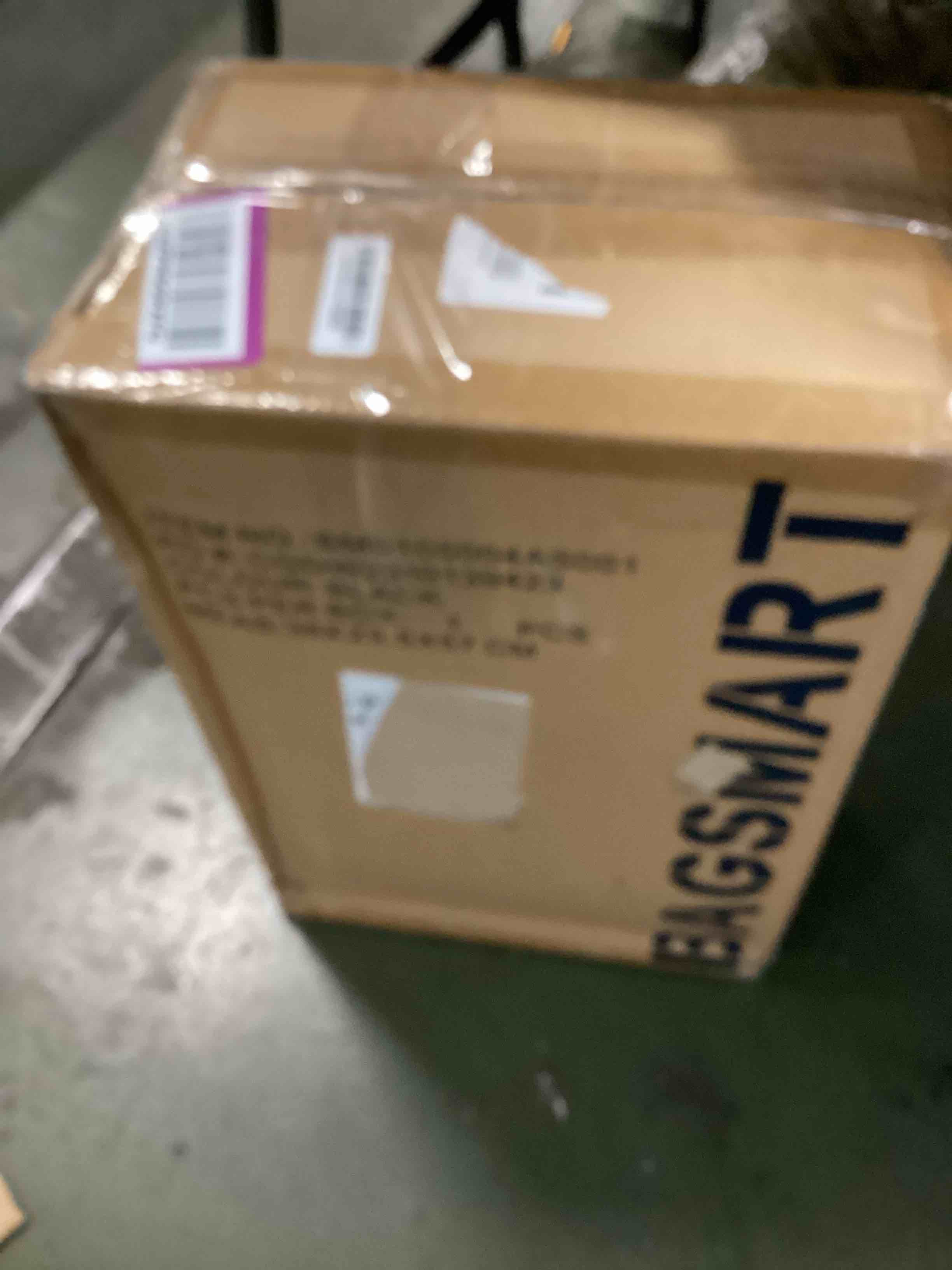 https://s3.amazonaws.com/lotting-images-prod/bidfta/TEA0565724_1731524543438.jpeg