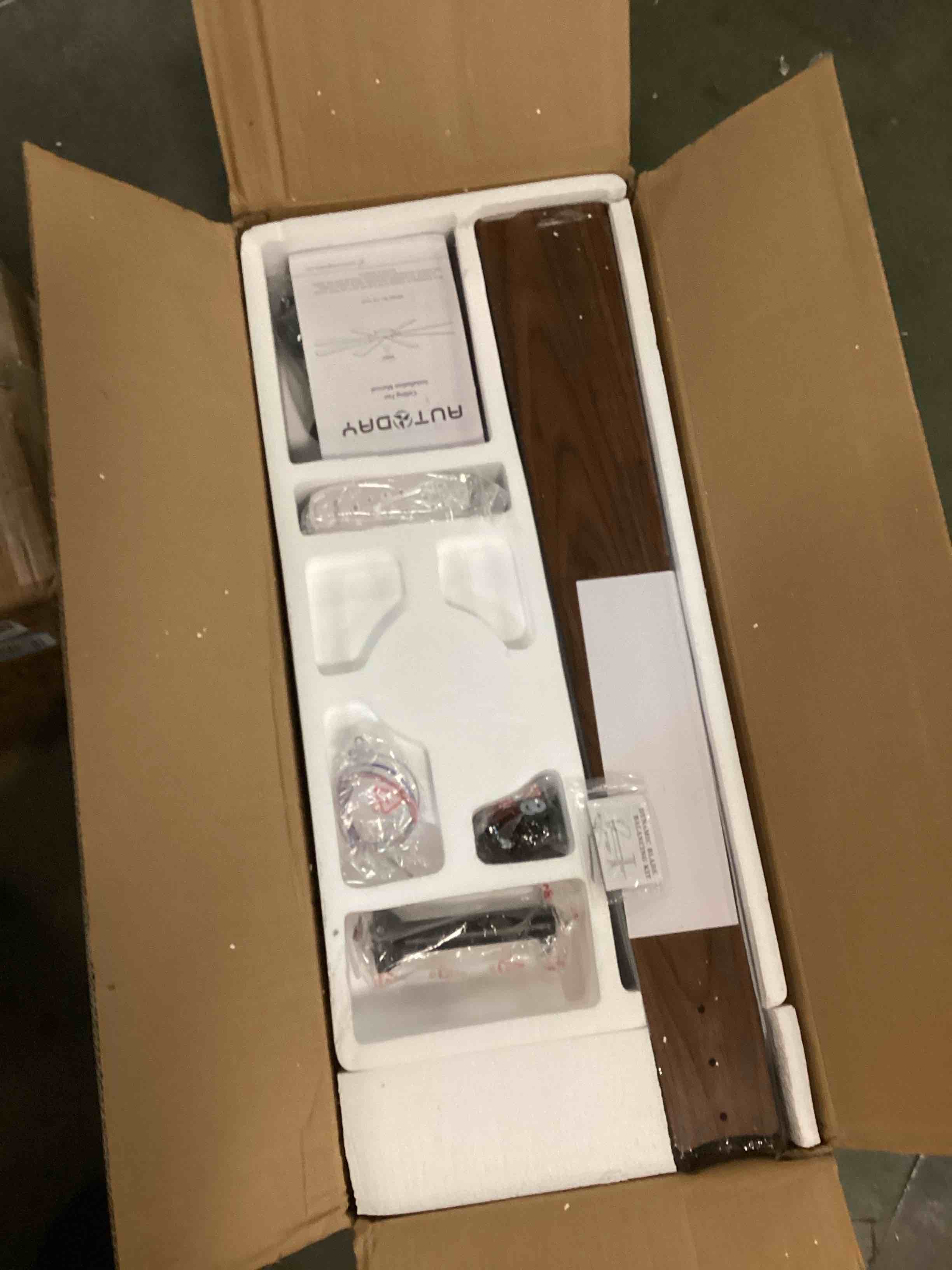 https://s3.amazonaws.com/lotting-images-prod/bidfta/TEA0565848_1731501174266.jpeg