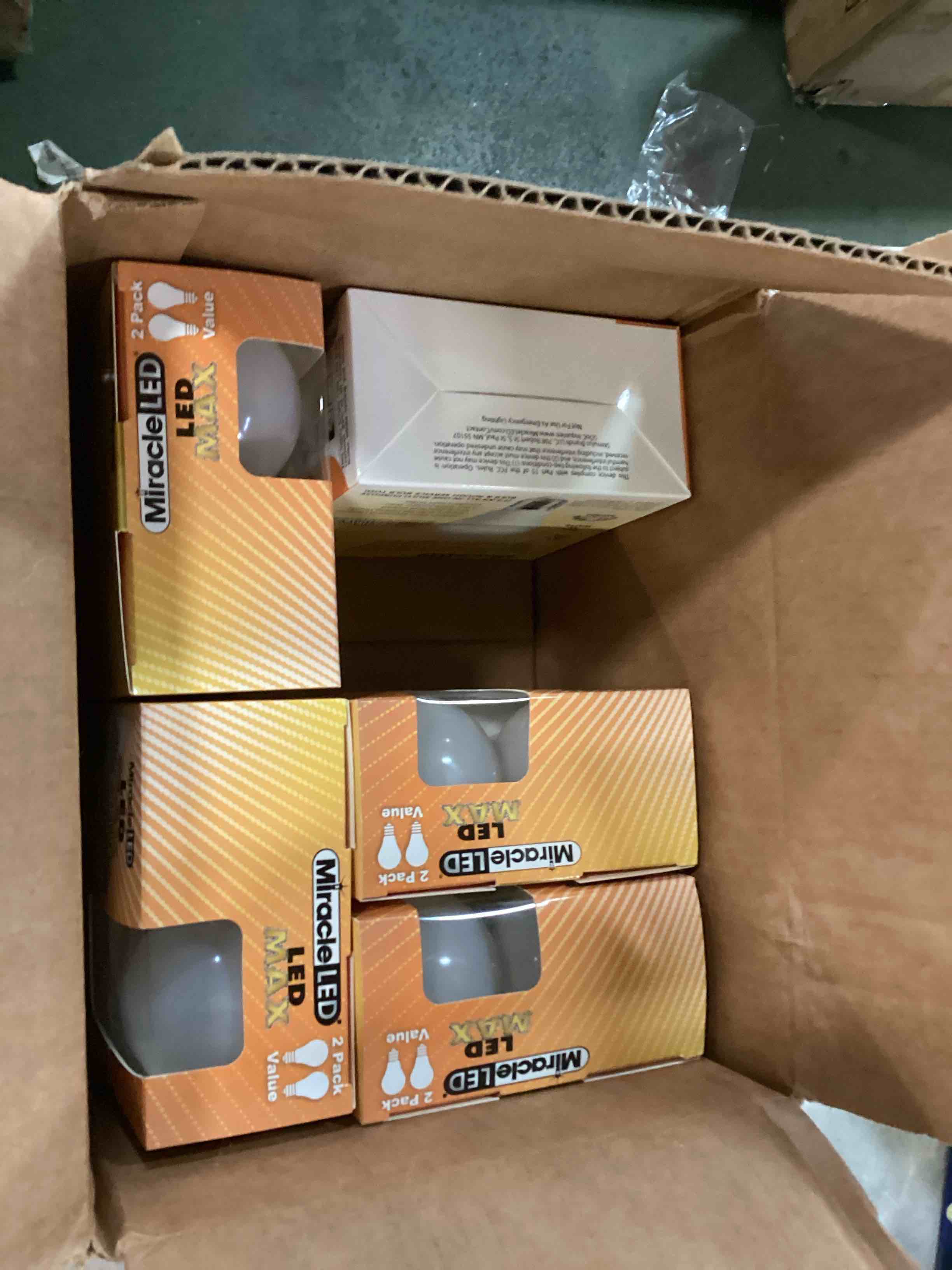https://s3.amazonaws.com/lotting-images-prod/bidfta/TEA0568248_1731691815405.jpeg