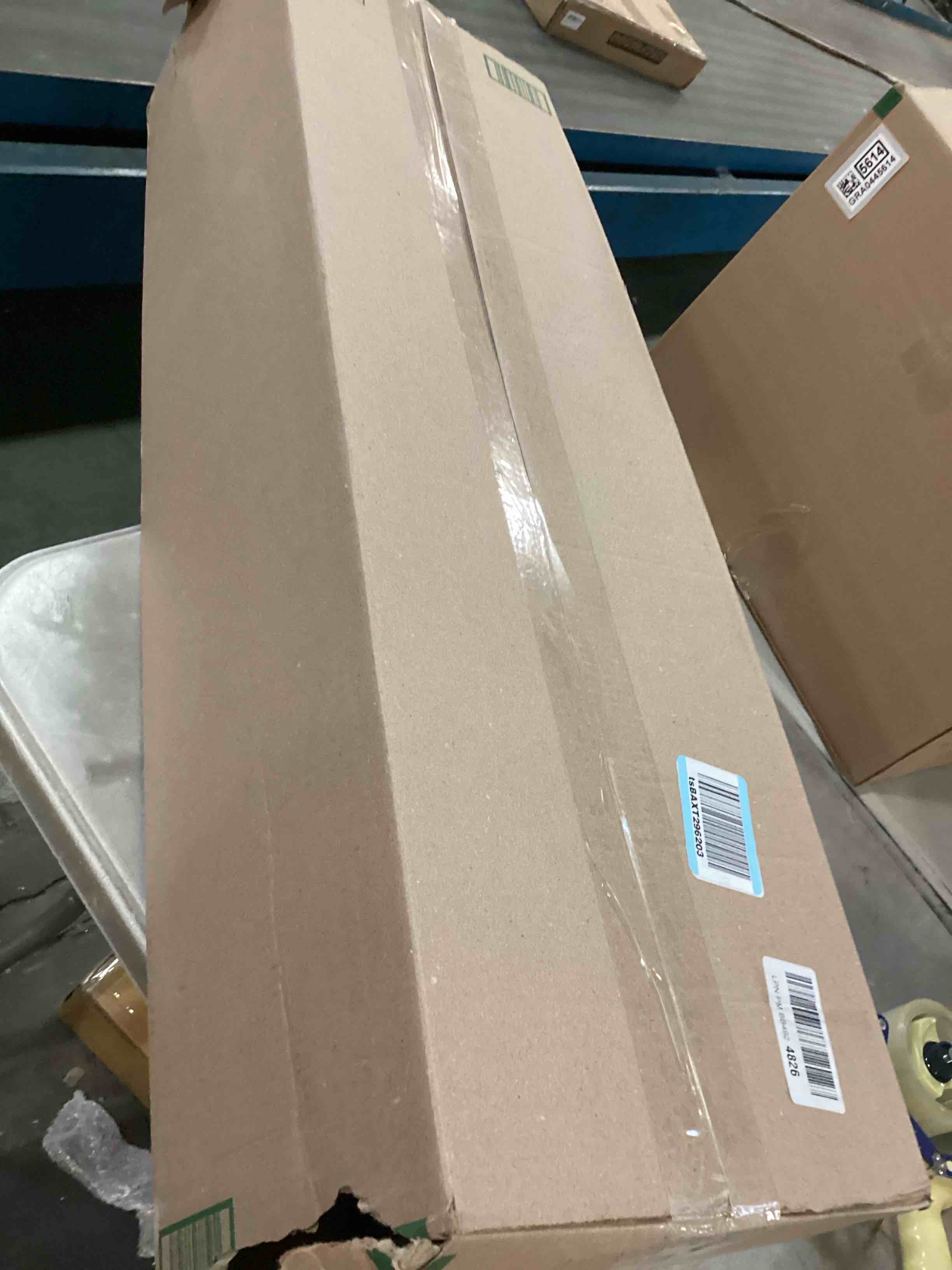 https://s3.amazonaws.com/lotting-images-prod/bidfta/TEA0568306_1731684661179.jpeg