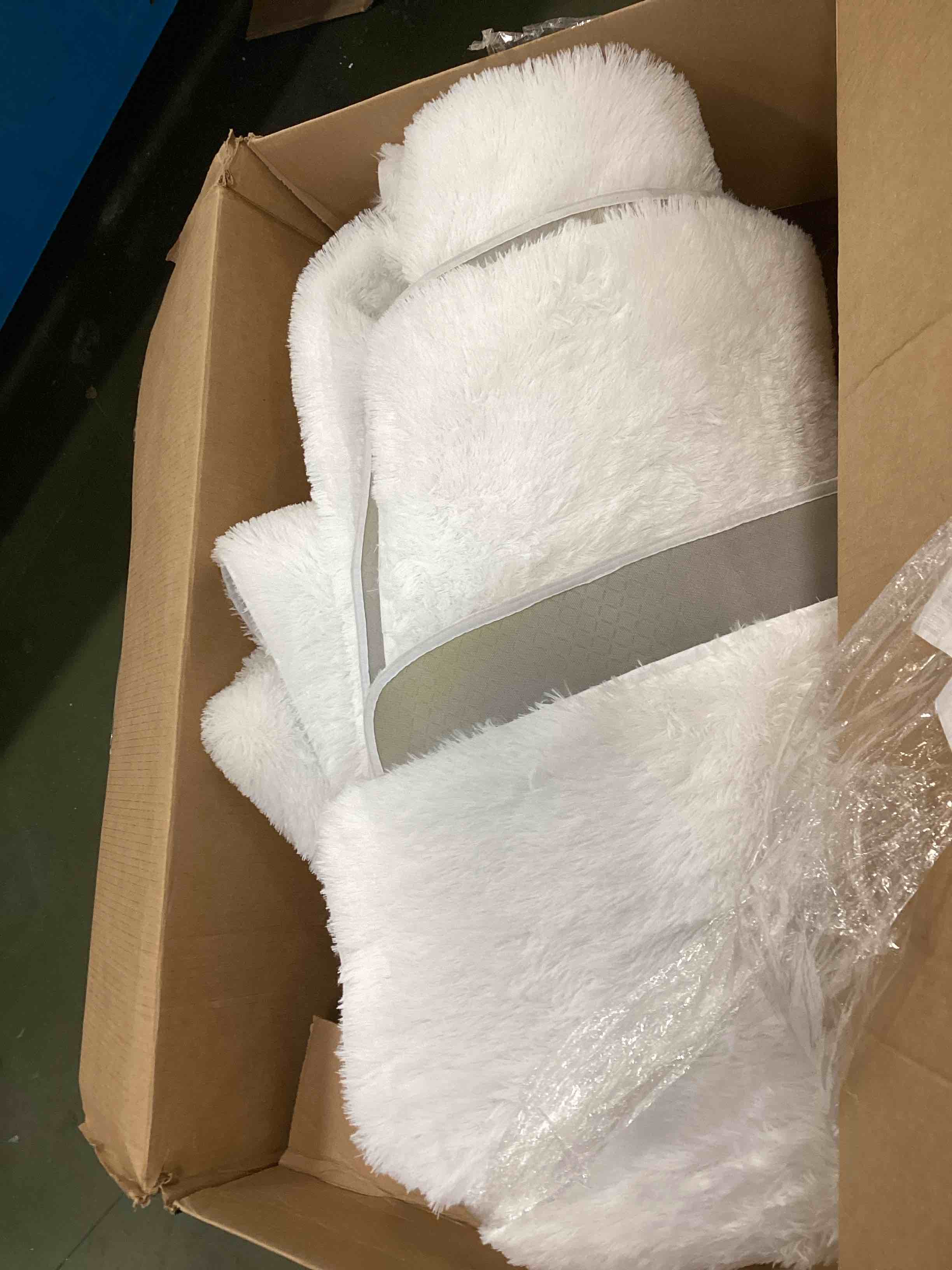https://s3.amazonaws.com/lotting-images-prod/bidfta/TEA0568761_1731530919819.jpeg
