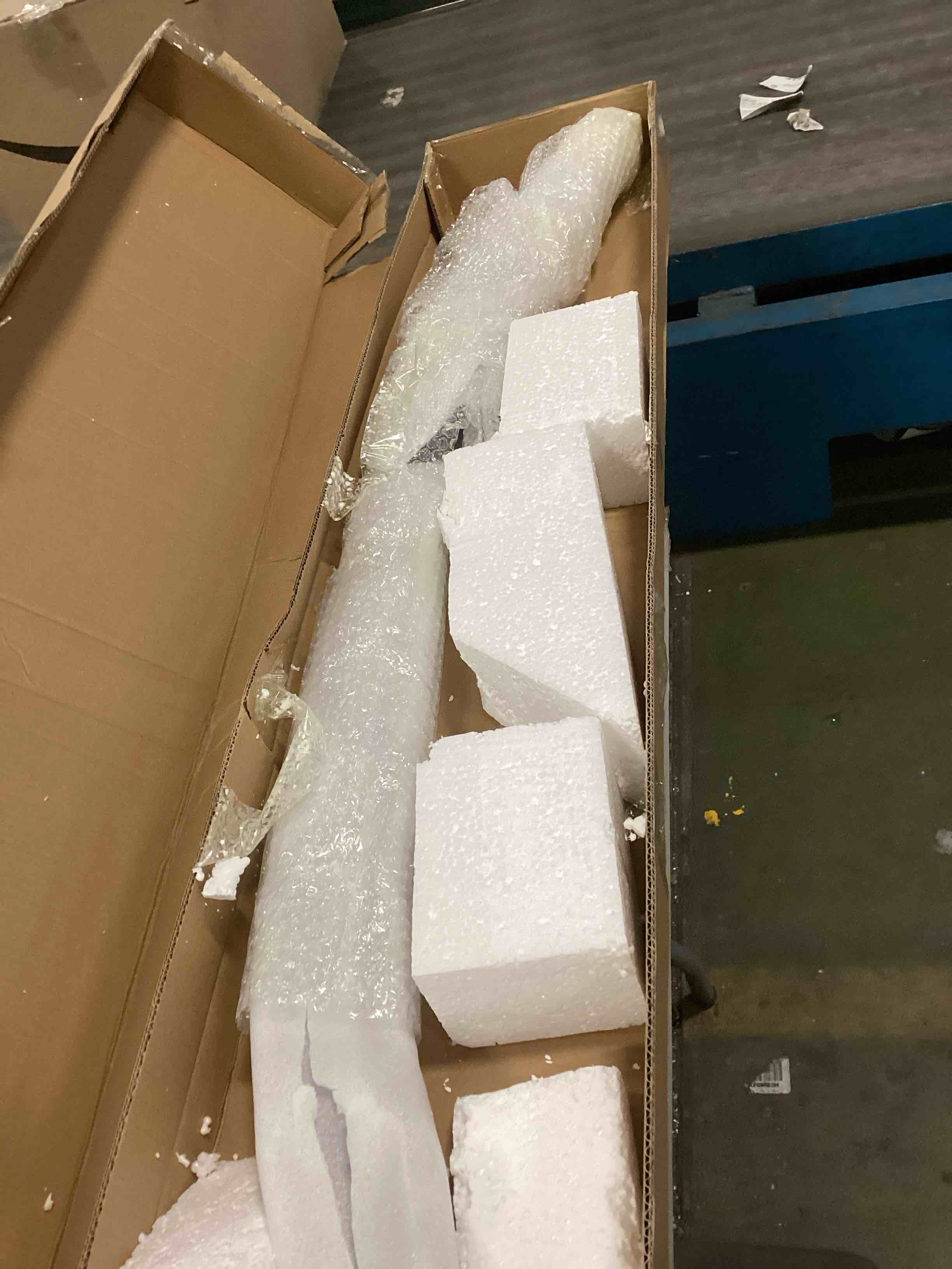 https://s3.amazonaws.com/lotting-images-prod/bidfta/TEA0569673_1731154641272.jpeg