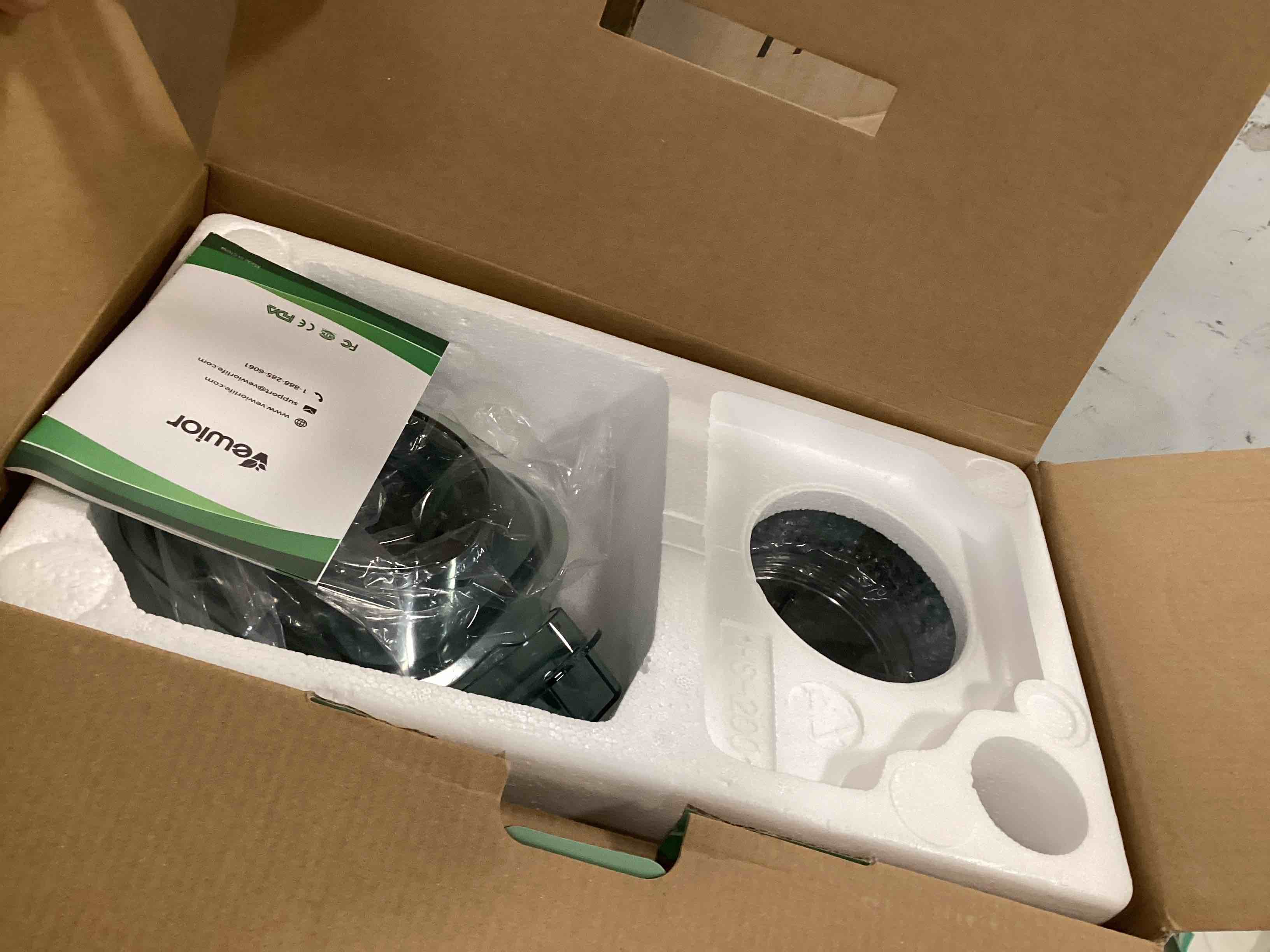 https://s3.amazonaws.com/lotting-images-prod/bidfta/TEA0569780_1731169993390.jpeg