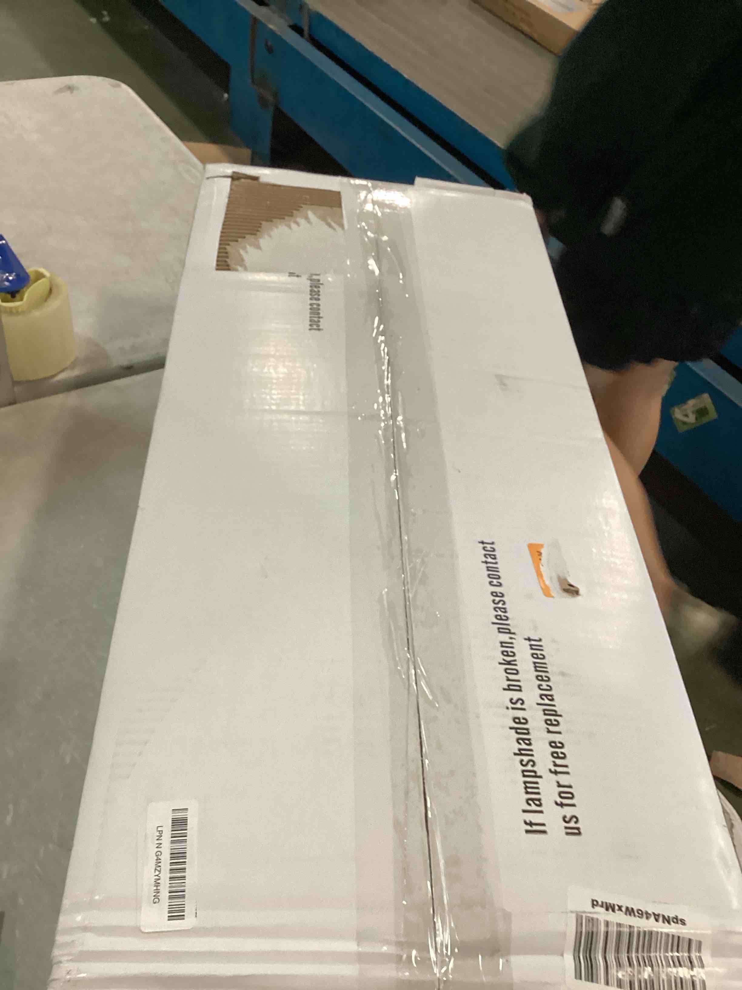 https://s3.amazonaws.com/lotting-images-prod/bidfta/TEA0569886_1731097947639.jpeg