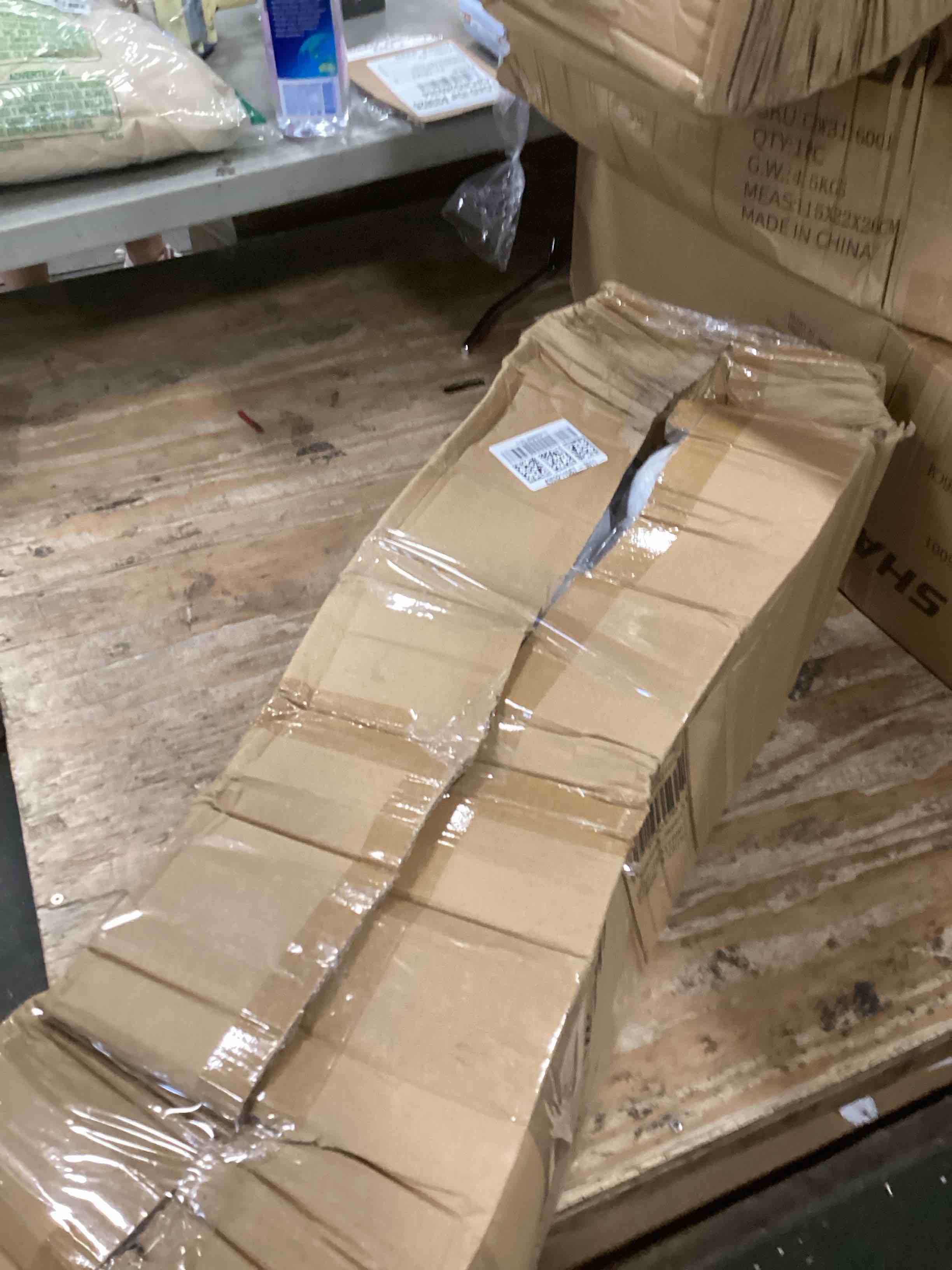 https://s3.amazonaws.com/lotting-images-prod/bidfta/TEA0572013_1732128546732.jpeg
