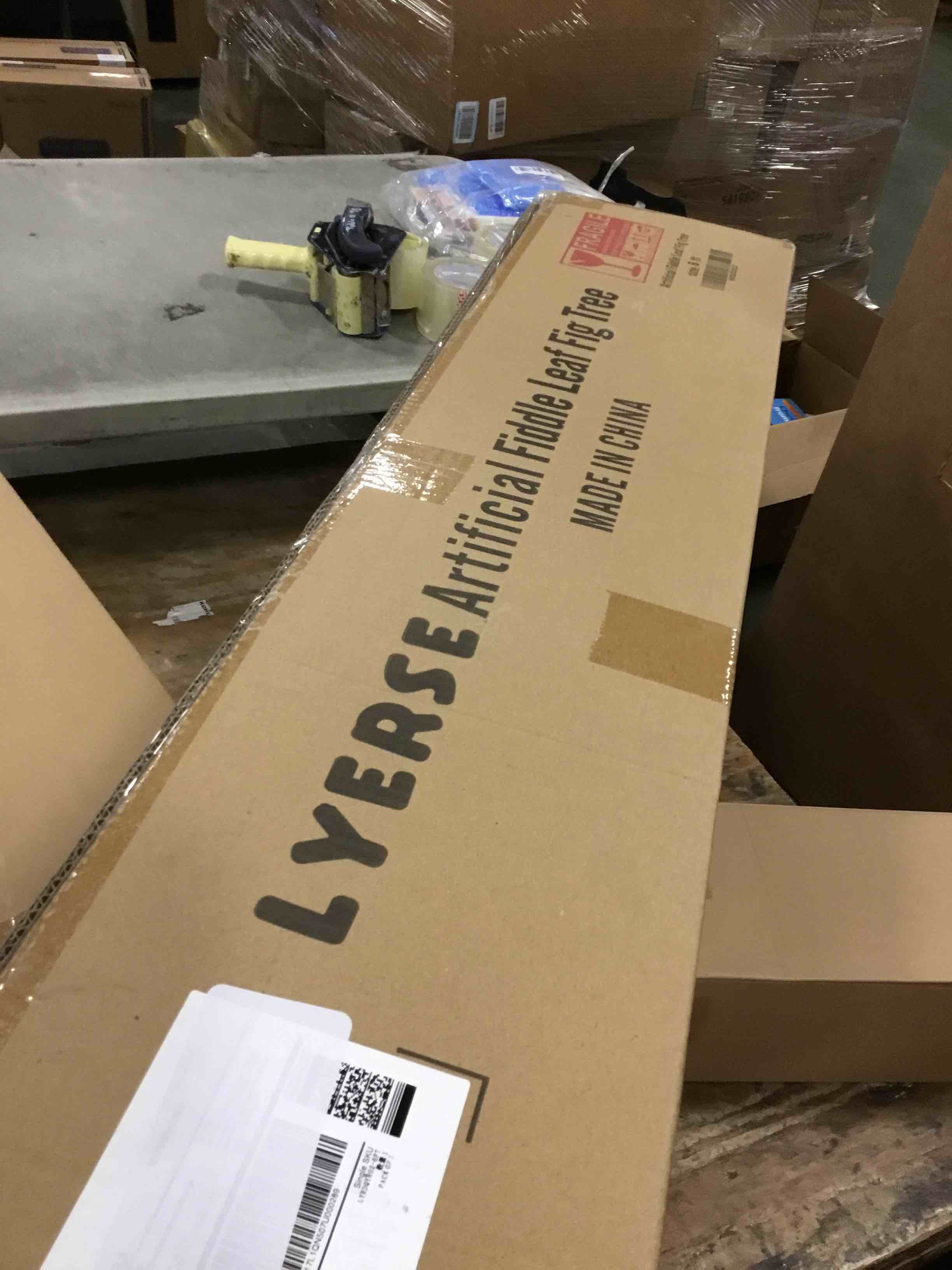 https://s3.amazonaws.com/lotting-images-prod/bidfta/TEA0572848_1731616992382.jpeg