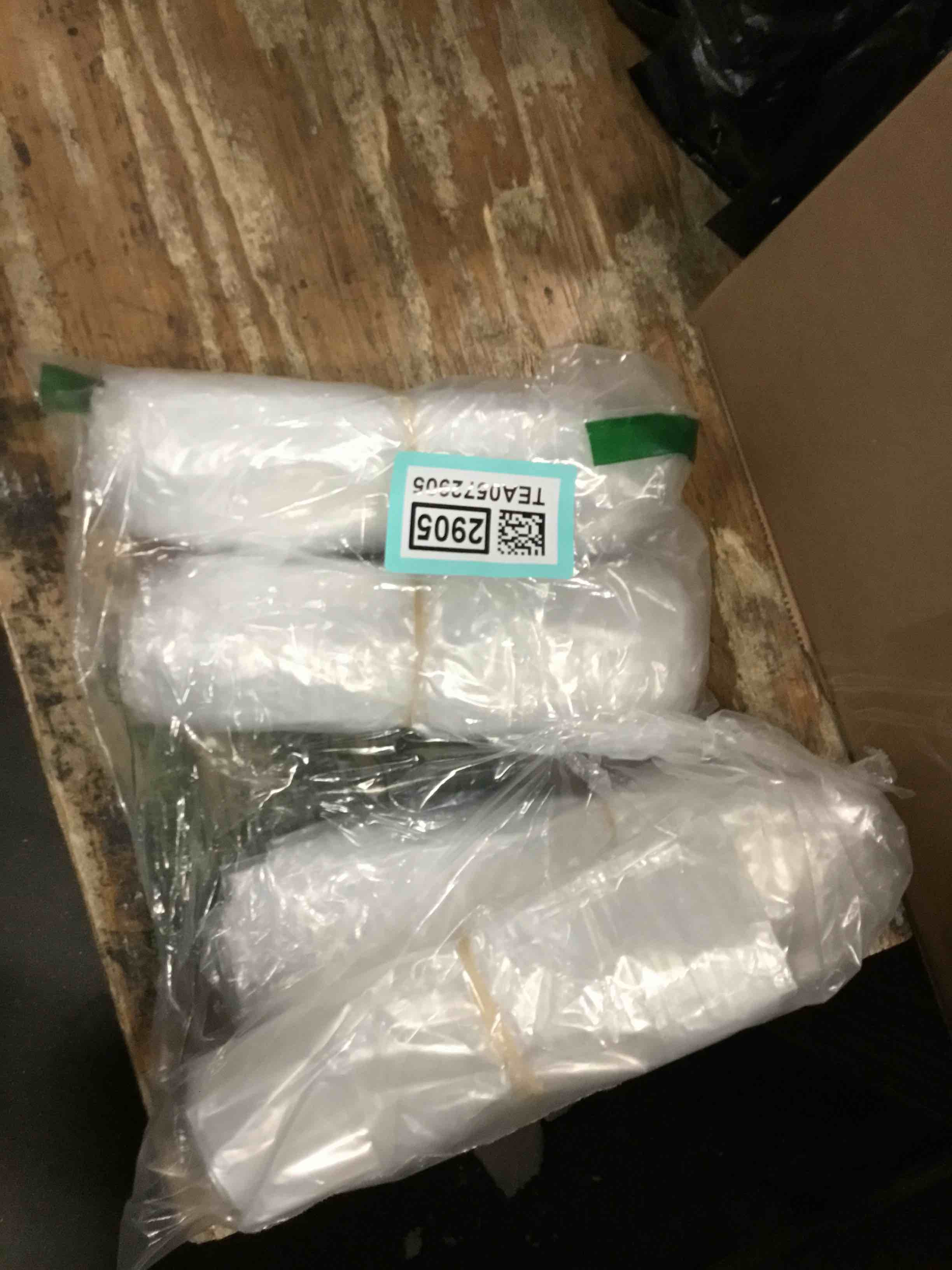 https://s3.amazonaws.com/lotting-images-prod/bidfta/TEA0572905_1731605193007.jpeg
