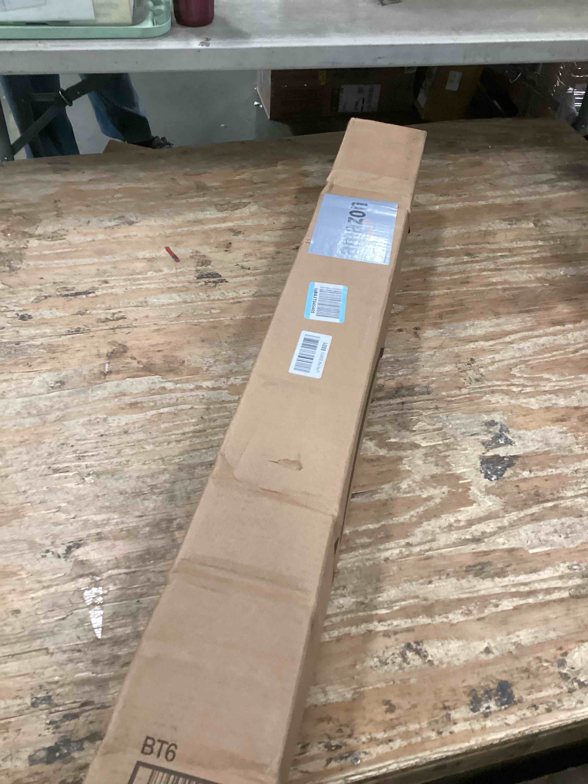 https://s3.amazonaws.com/lotting-images-prod/bidfta/TEA0573325_1731425925155.jpeg