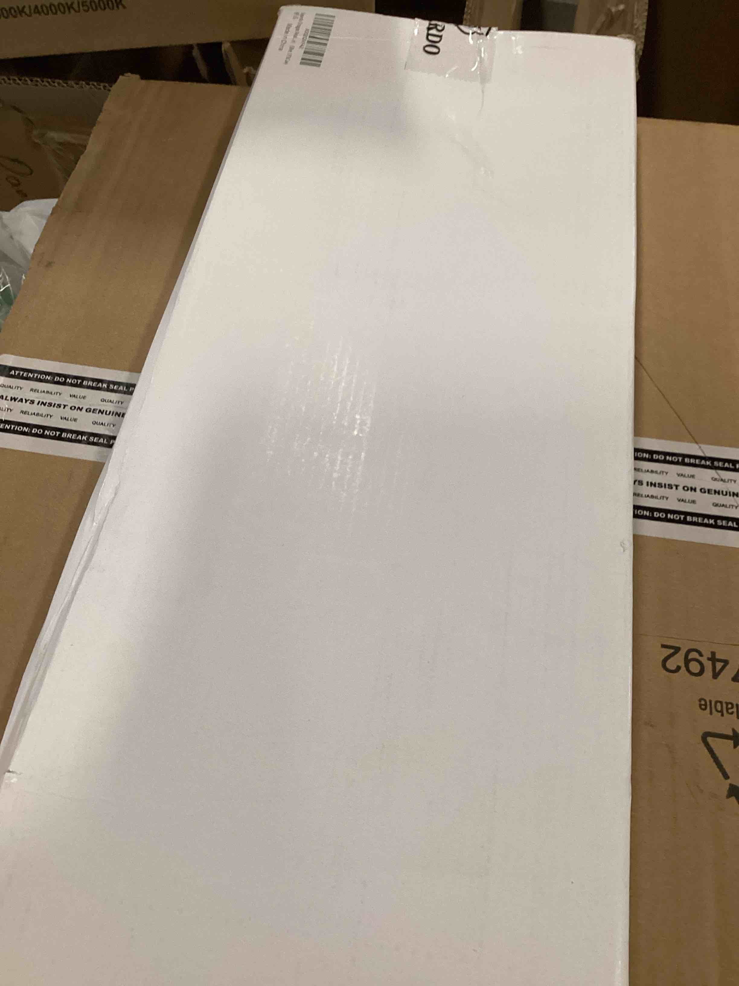 https://s3.amazonaws.com/lotting-images-prod/bidfta/TEA0573783_1731076906277.jpeg