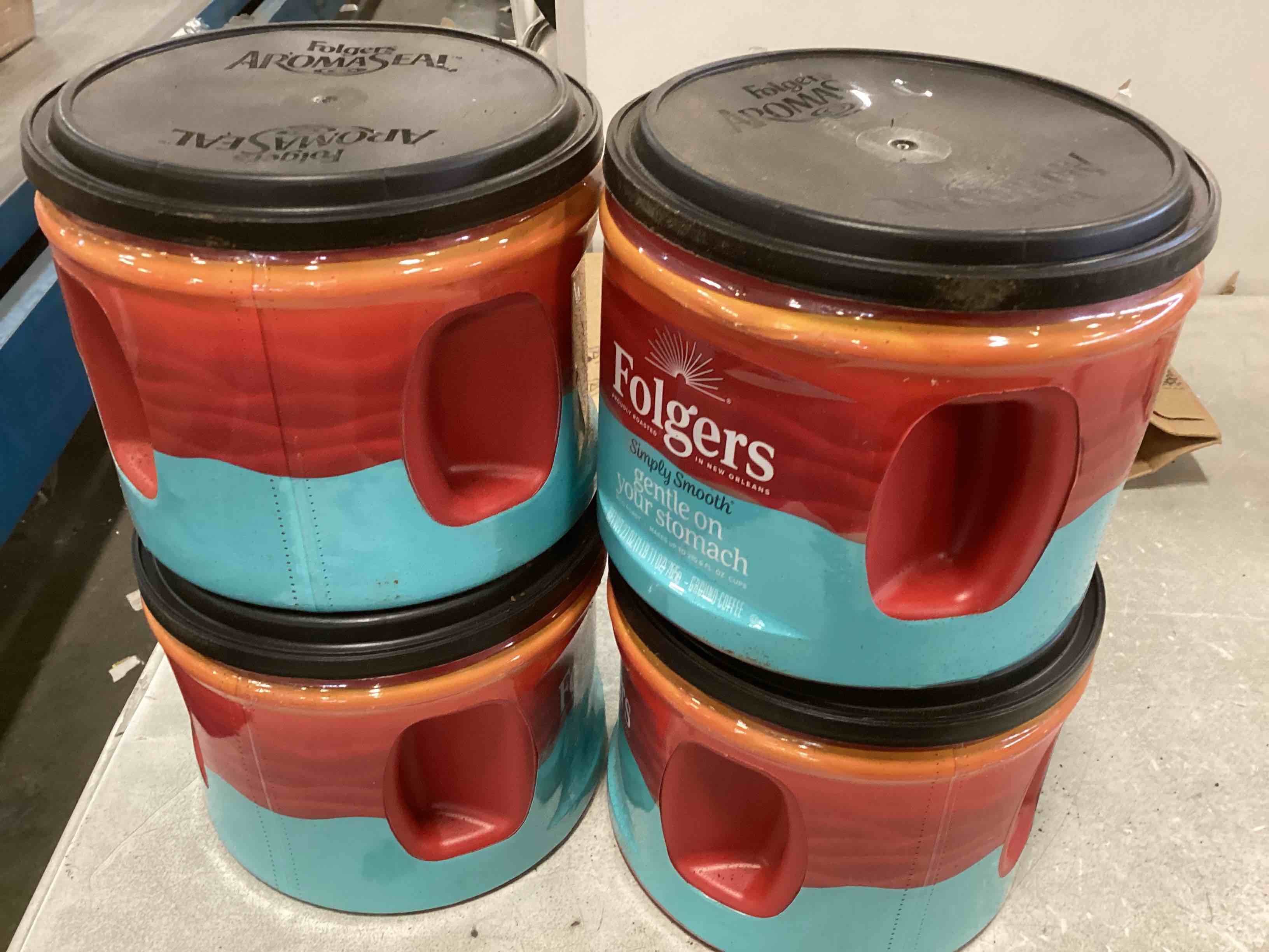 https://s3.amazonaws.com/lotting-images-prod/bidfta/TEA0574040_1733341101317.jpeg