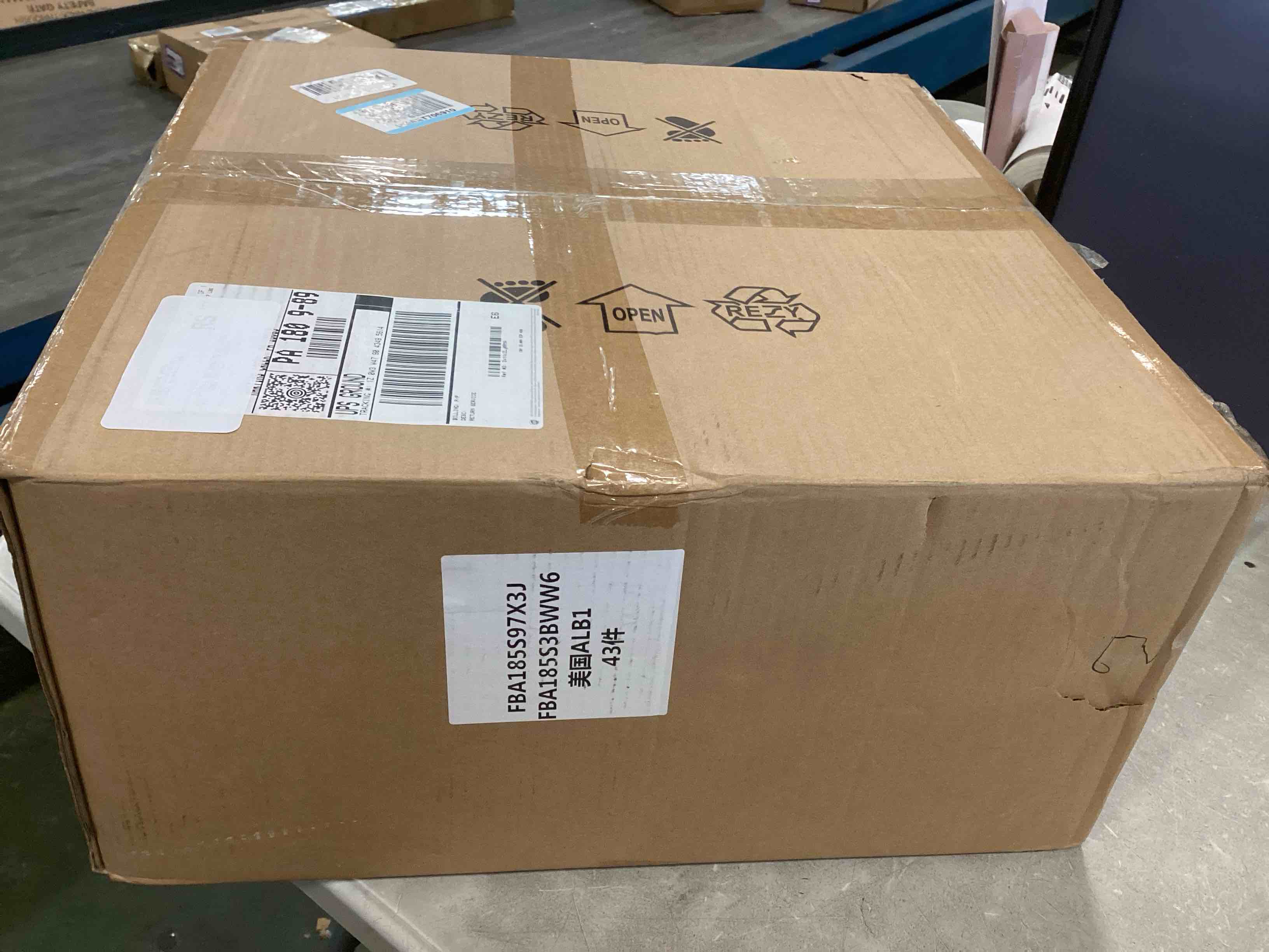 https://s3.amazonaws.com/lotting-images-prod/bidfta/TEA0574558_1733159623487.jpeg