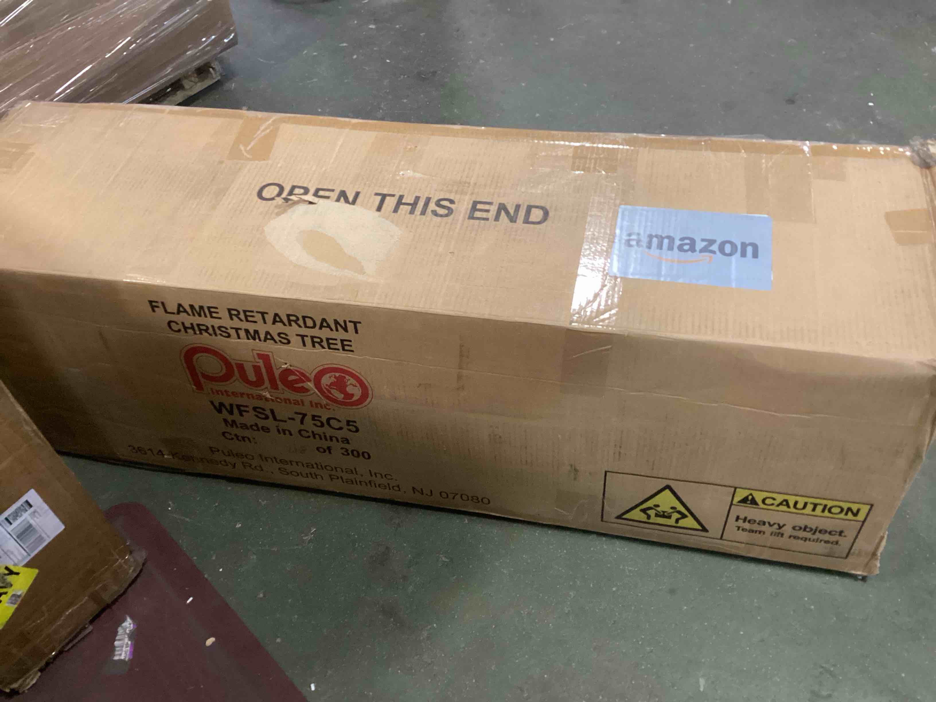 https://s3.amazonaws.com/lotting-images-prod/bidfta/TEA0574967_1732726454898.jpeg