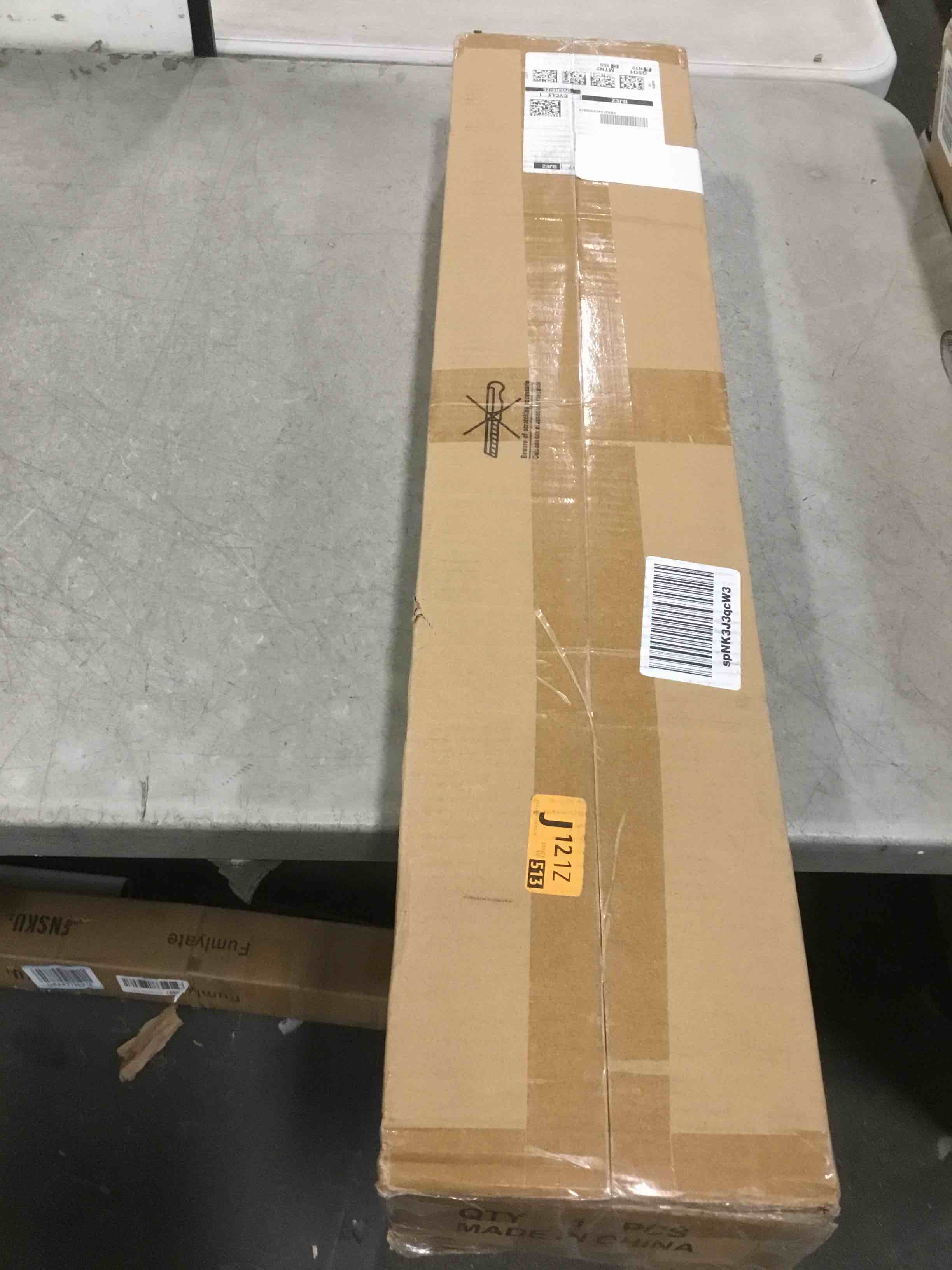 https://s3.amazonaws.com/lotting-images-prod/bidfta/TEA0575014_1732685655235.jpeg