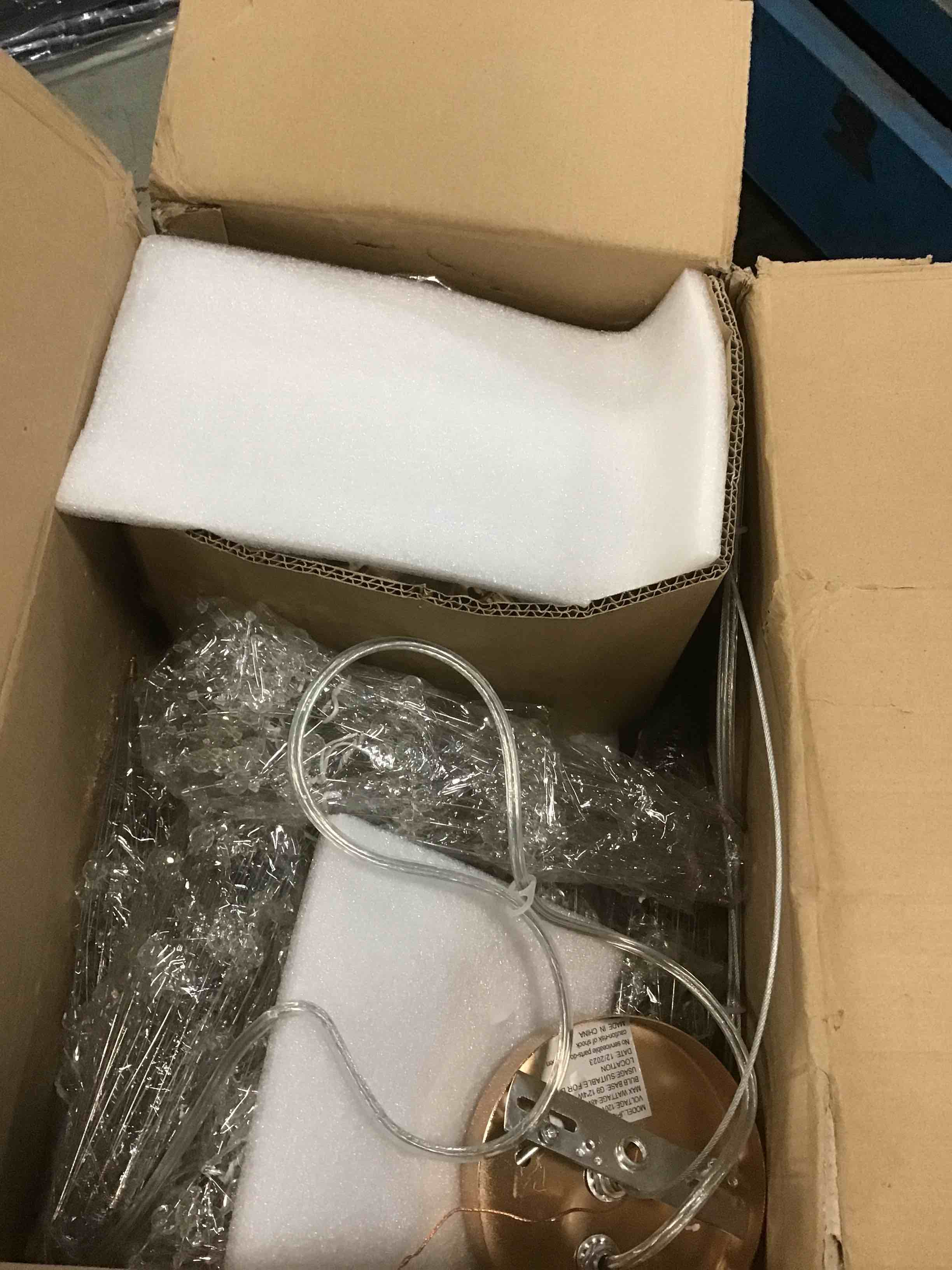 https://s3.amazonaws.com/lotting-images-prod/bidfta/TEA0575277_1732076970527.jpeg