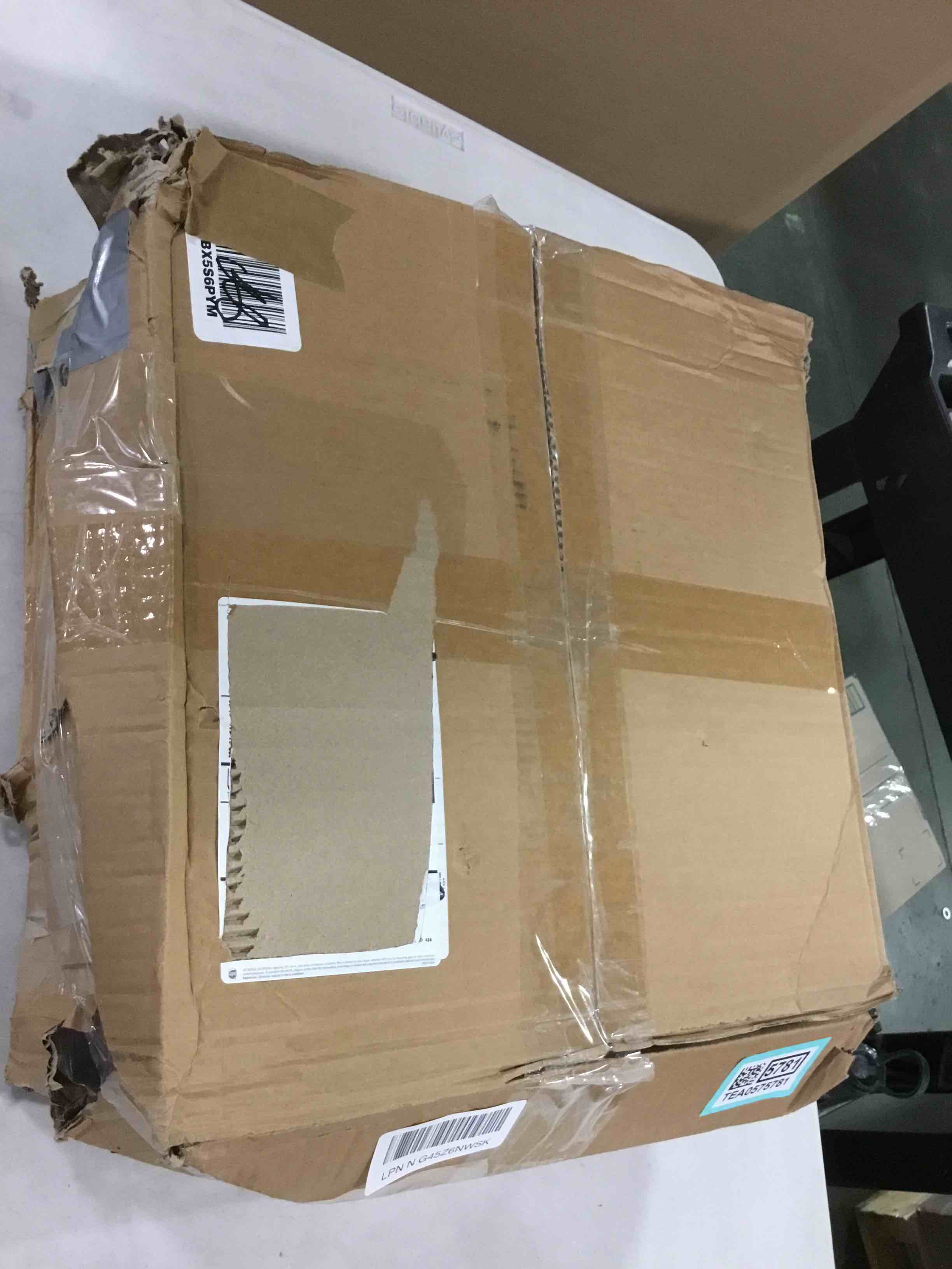 https://s3.amazonaws.com/lotting-images-prod/bidfta/TEA0575781_1731524131449.jpeg