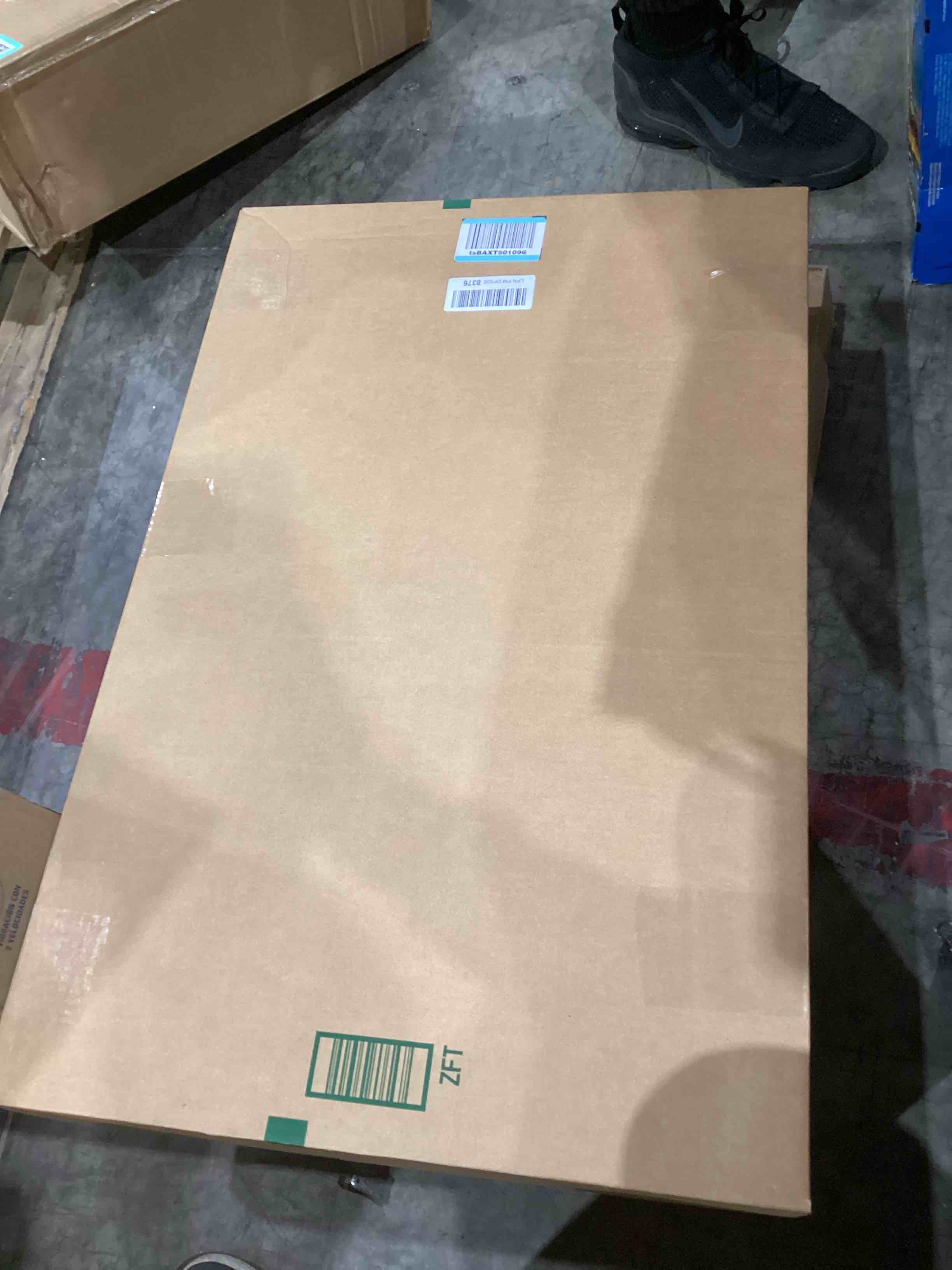 https://s3.amazonaws.com/lotting-images-prod/bidfta/TEA0577042_1738243453620.jpeg