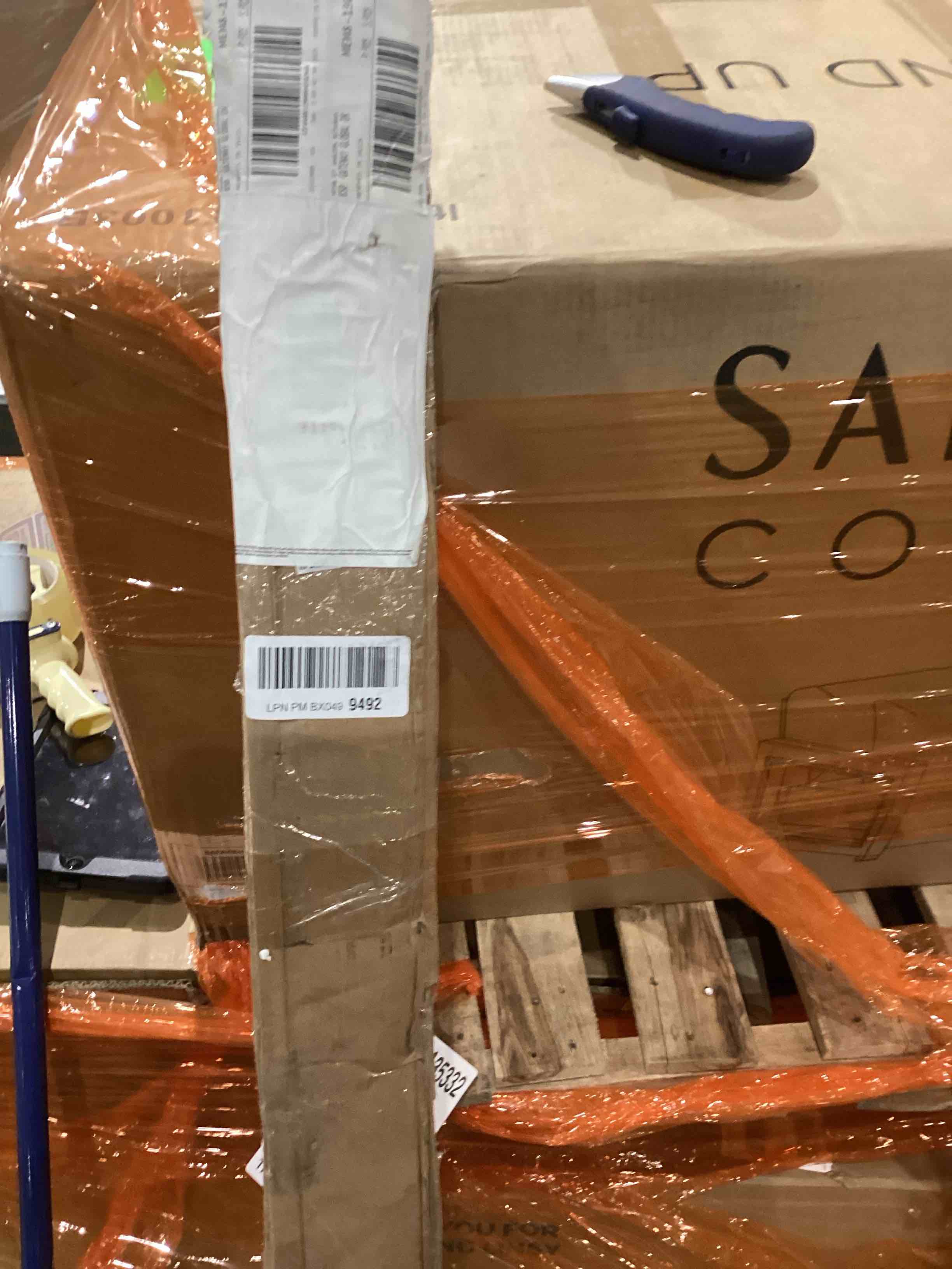 https://s3.amazonaws.com/lotting-images-prod/bidfta/TEA0577743_1737564208662.jpeg