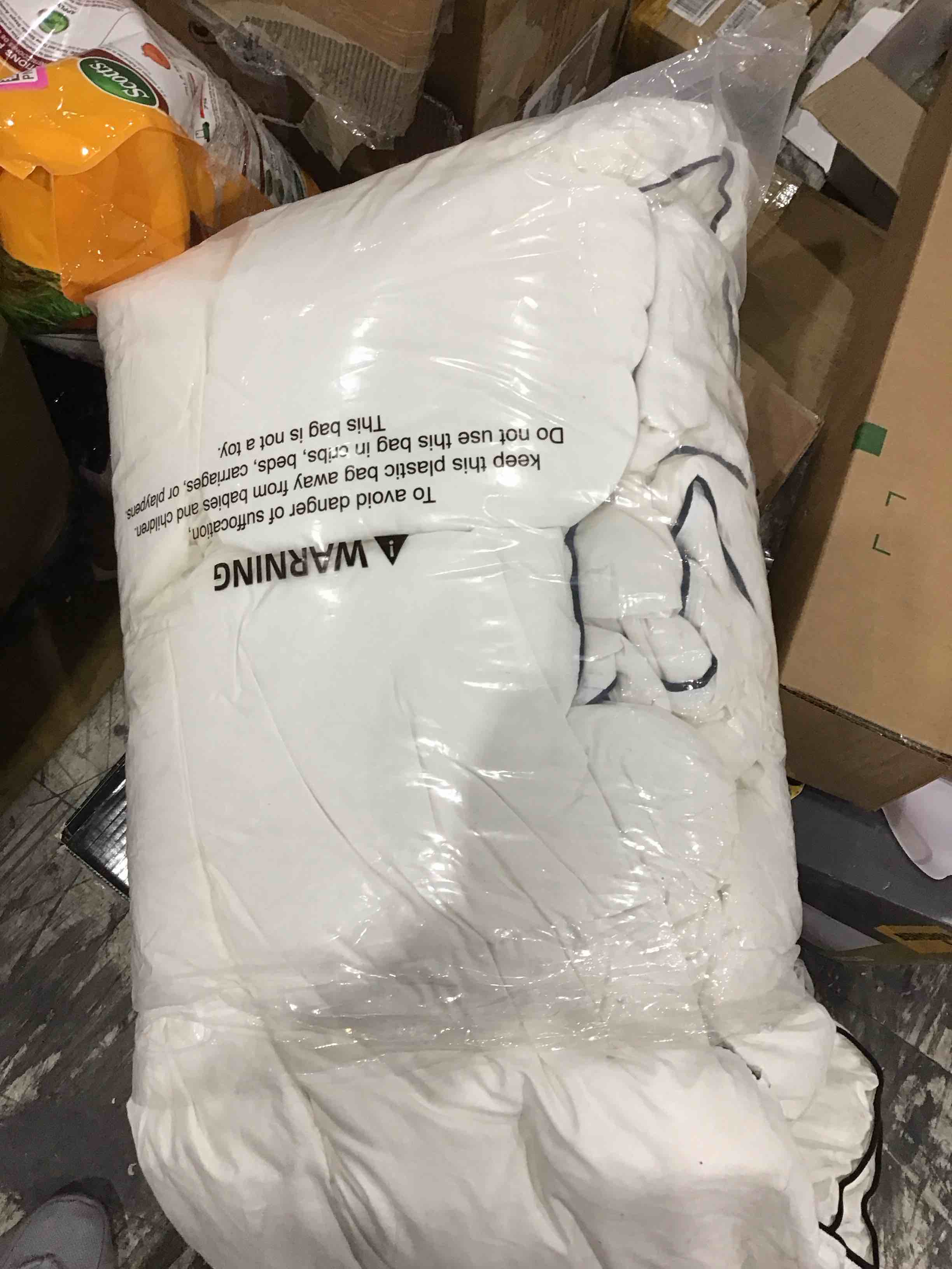 white bed sheet 