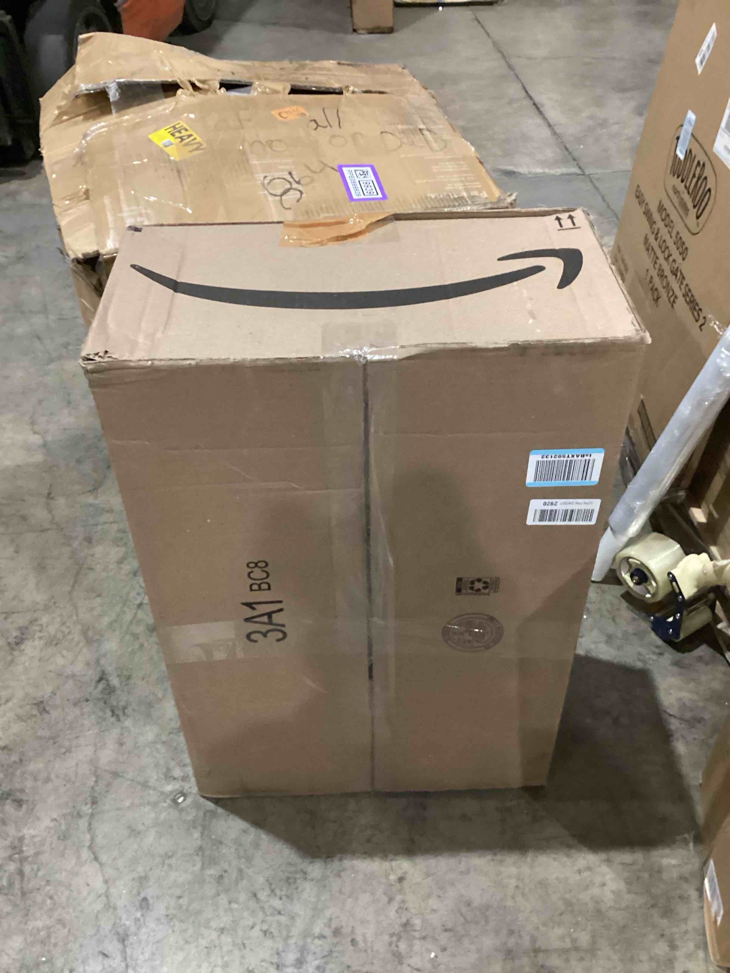 https://s3.amazonaws.com/lotting-images-prod/bidfta/TEA0578176_1738069741071.jpeg