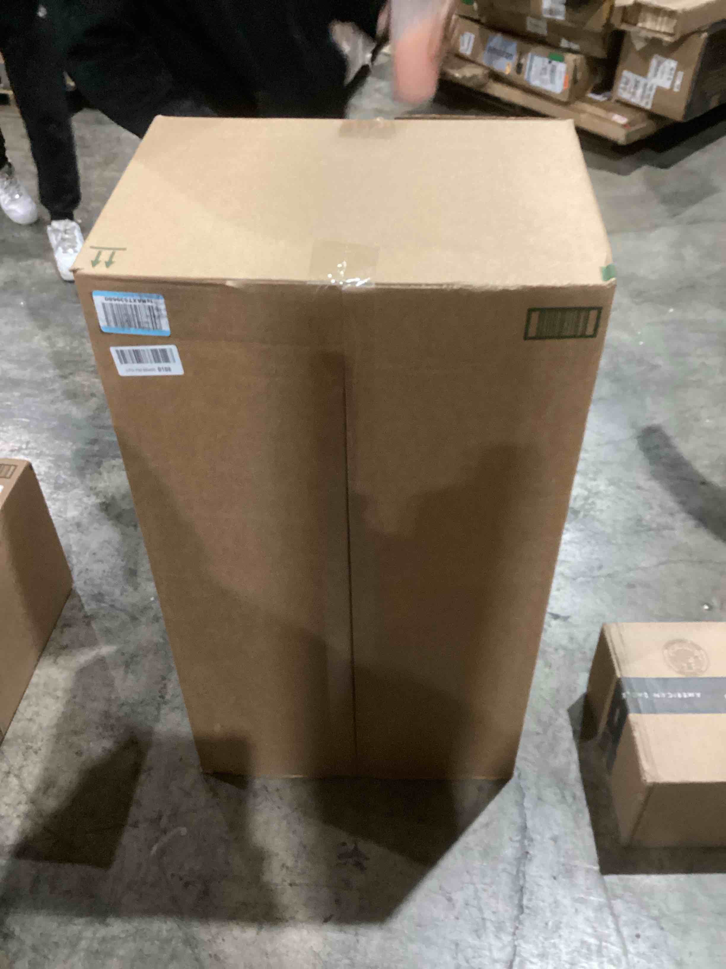 https://s3.amazonaws.com/lotting-images-prod/bidfta/TEA0578279_1738066890224.jpeg