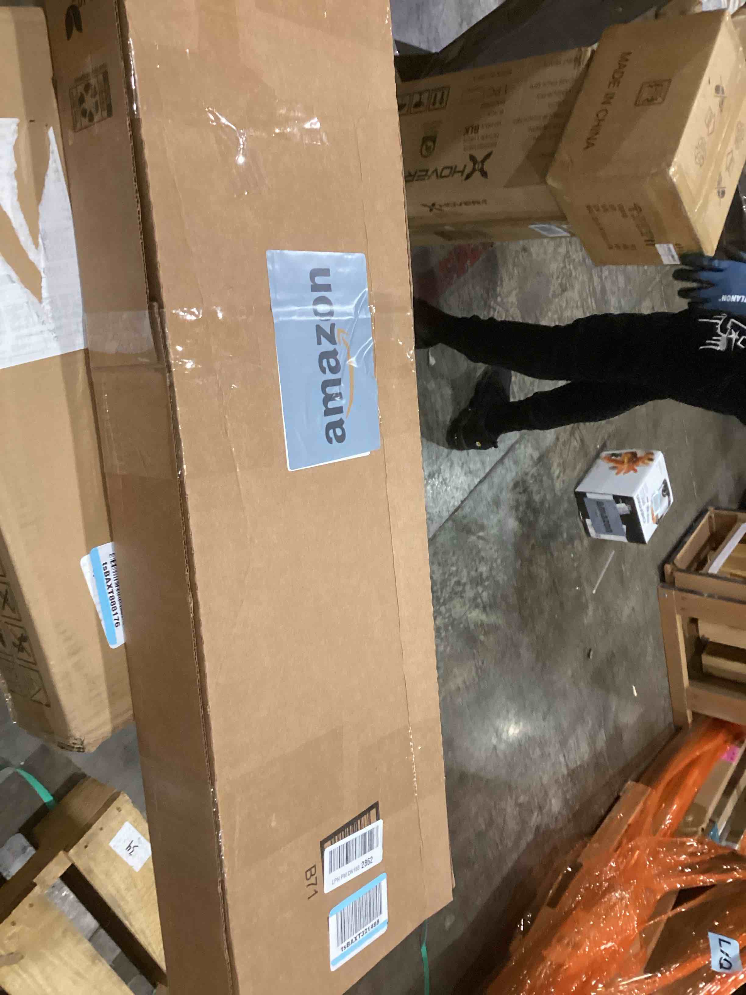 https://s3.amazonaws.com/lotting-images-prod/bidfta/TEA0578518_1737731036141.jpeg