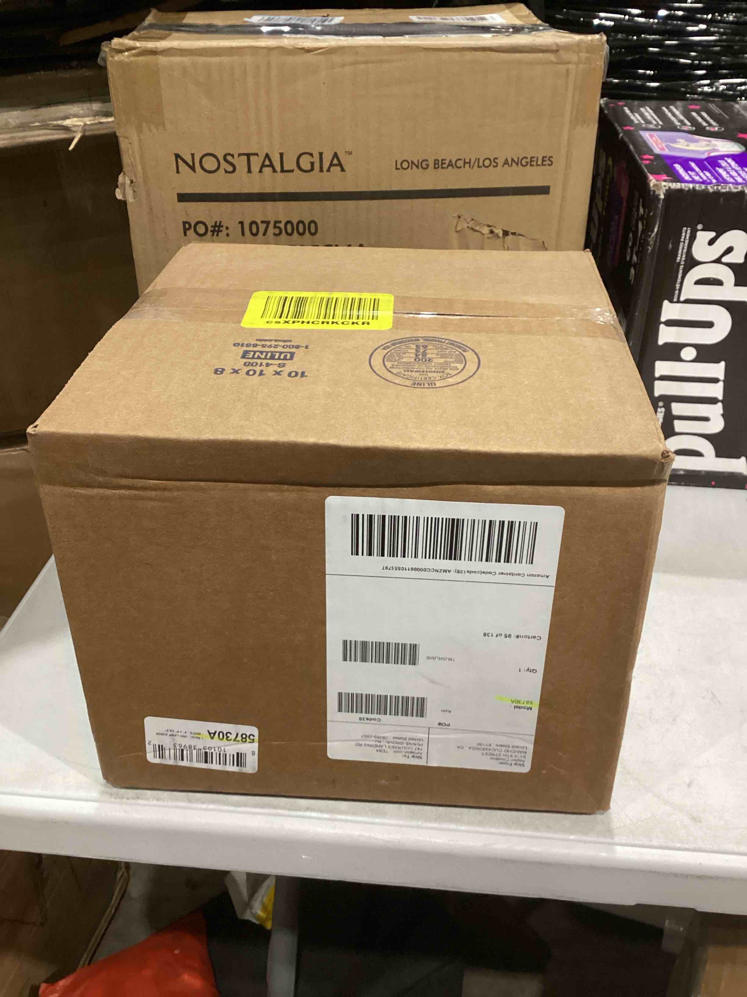 Aspen Creative 58730A, Empire Uno Lamp Shade, White, 4" Top x 9" Bottom x 6.5" Slant Height, Slip UNO 33mm