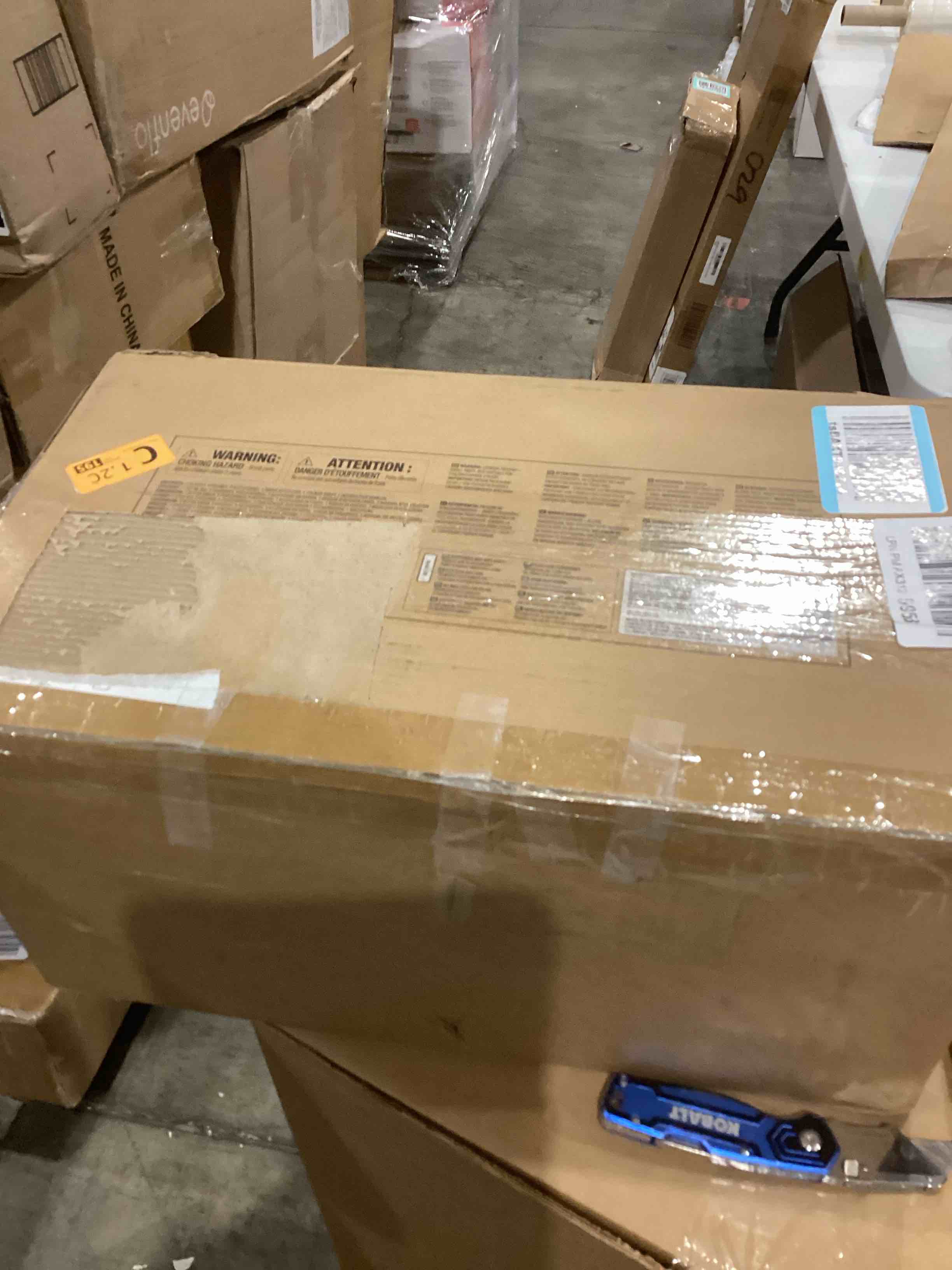 https://s3.amazonaws.com/lotting-images-prod/bidfta/TEA0579235_1736876373773.jpeg