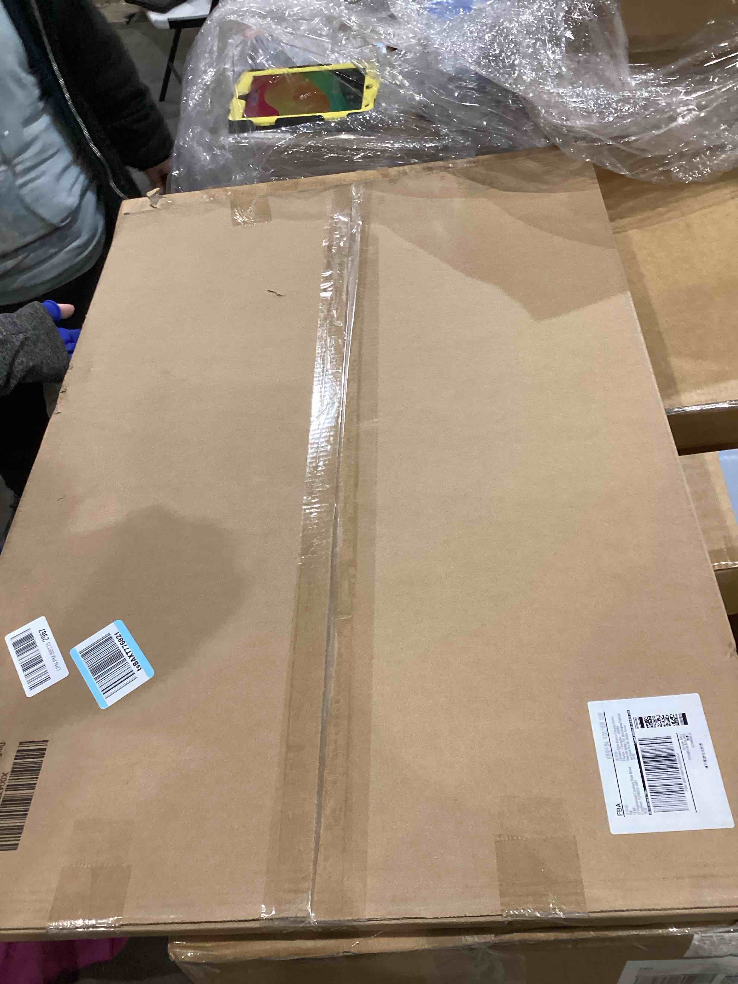 https://s3.amazonaws.com/lotting-images-prod/bidfta/TEA0580297_1740074241040.jpeg