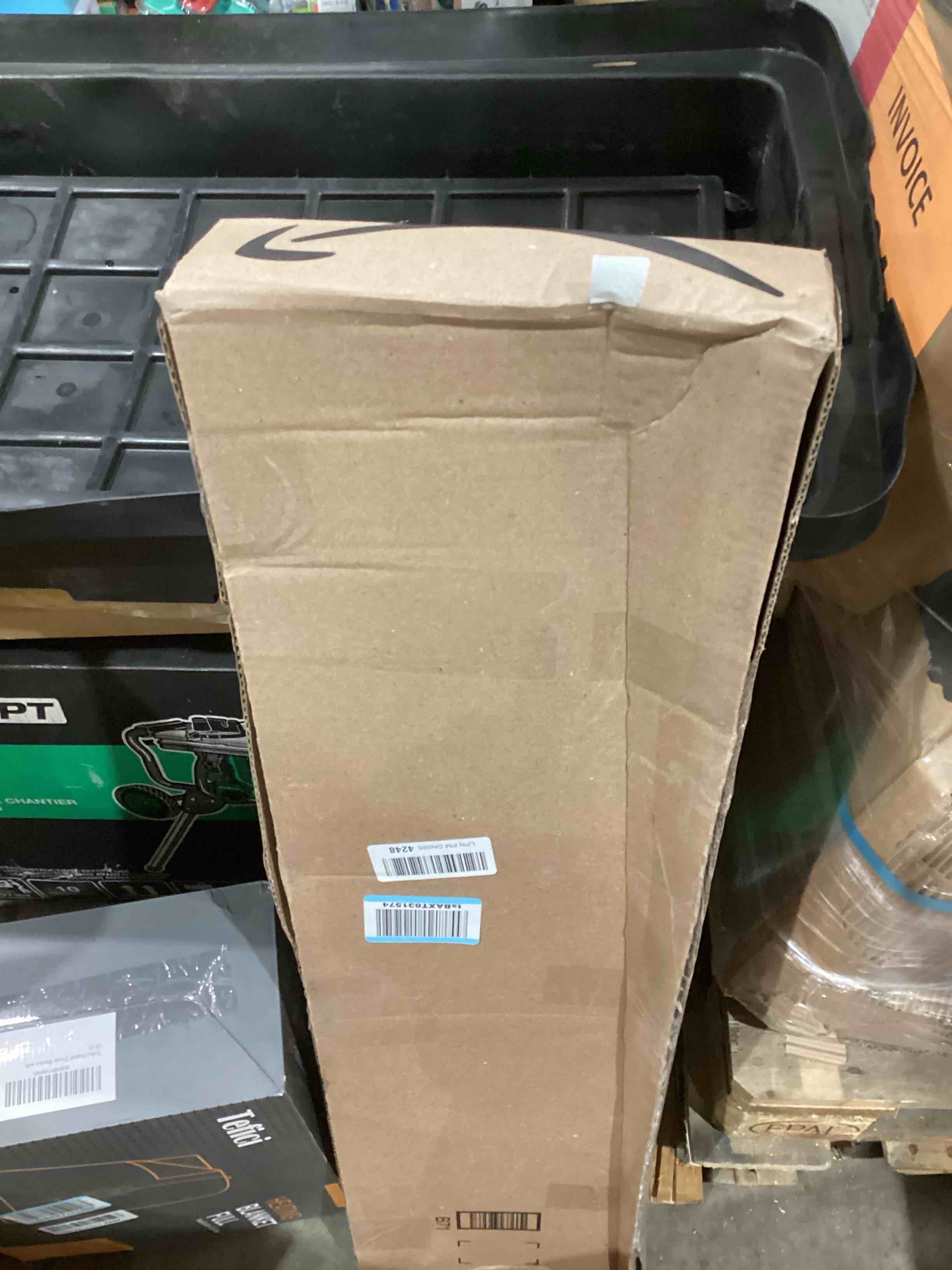 https://s3.amazonaws.com/lotting-images-prod/bidfta/TEA0580712_1738937269516.jpeg