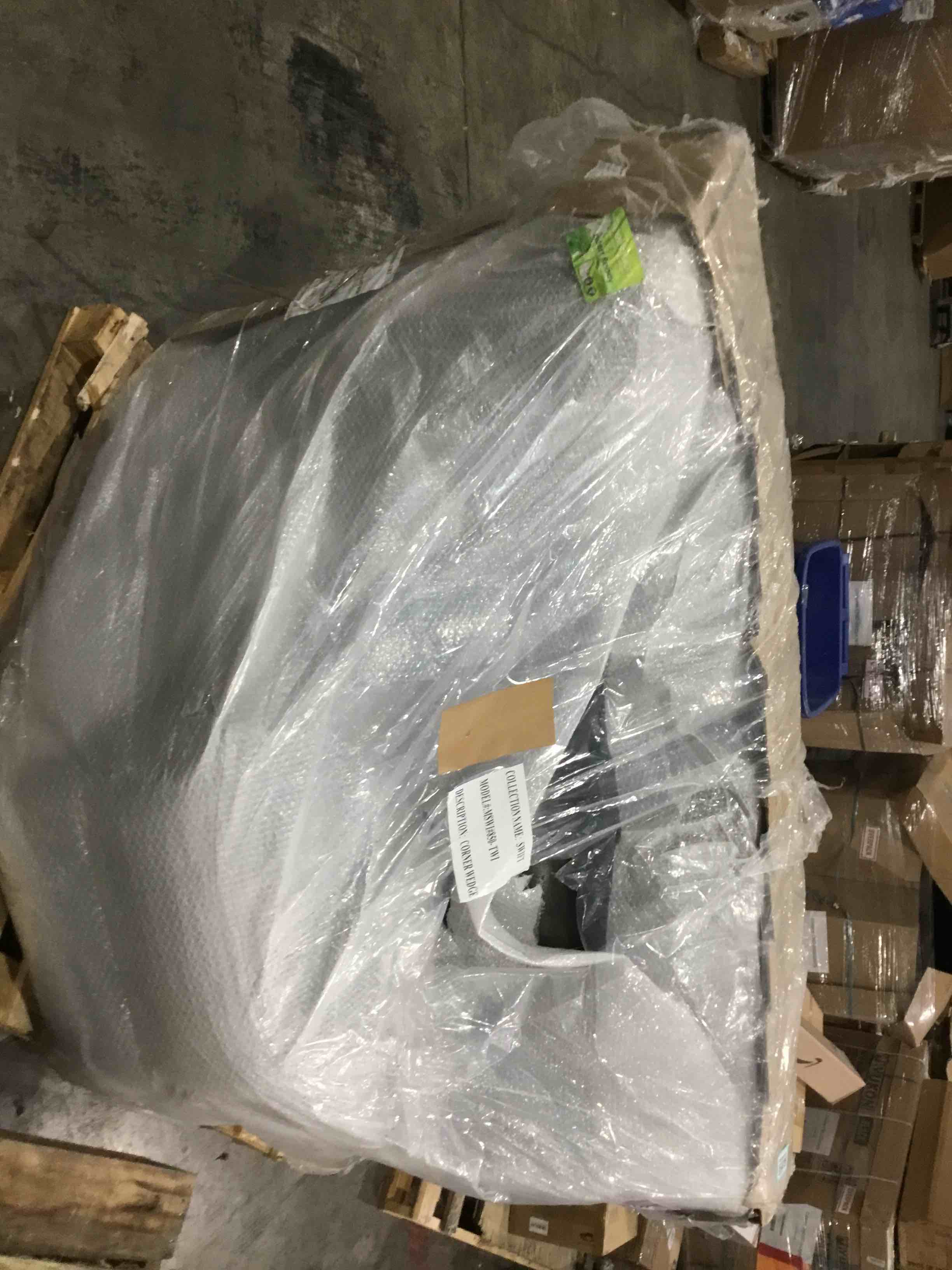https://s3.amazonaws.com/lotting-images-prod/bidfta/TEA0580992_1738679194901.jpeg