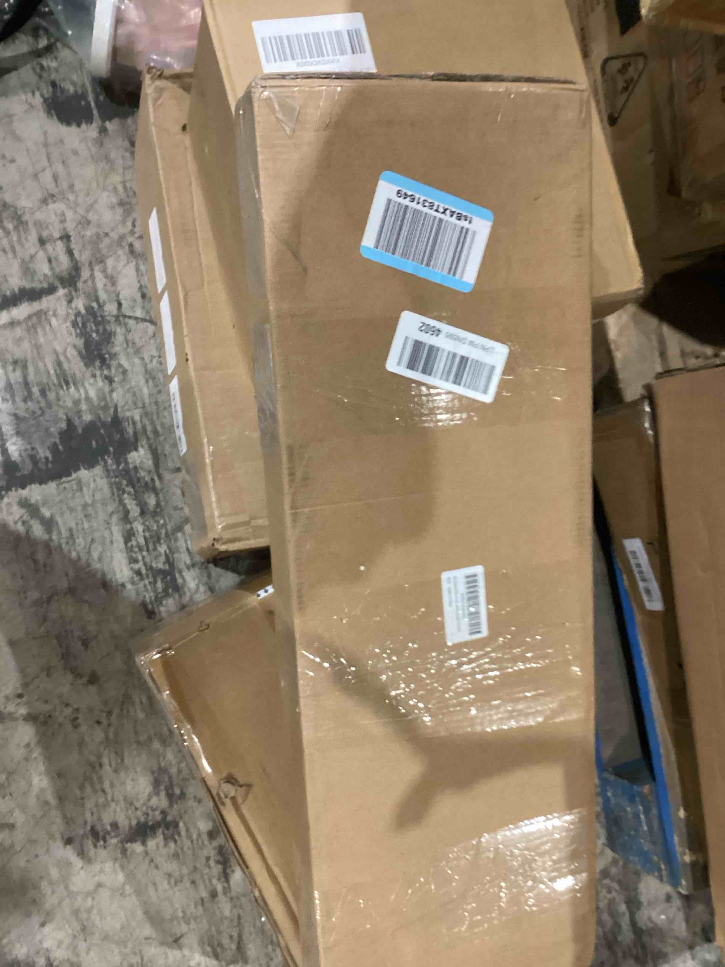 https://s3.amazonaws.com/lotting-images-prod/bidfta/TEA0581799_1738607504321.jpeg