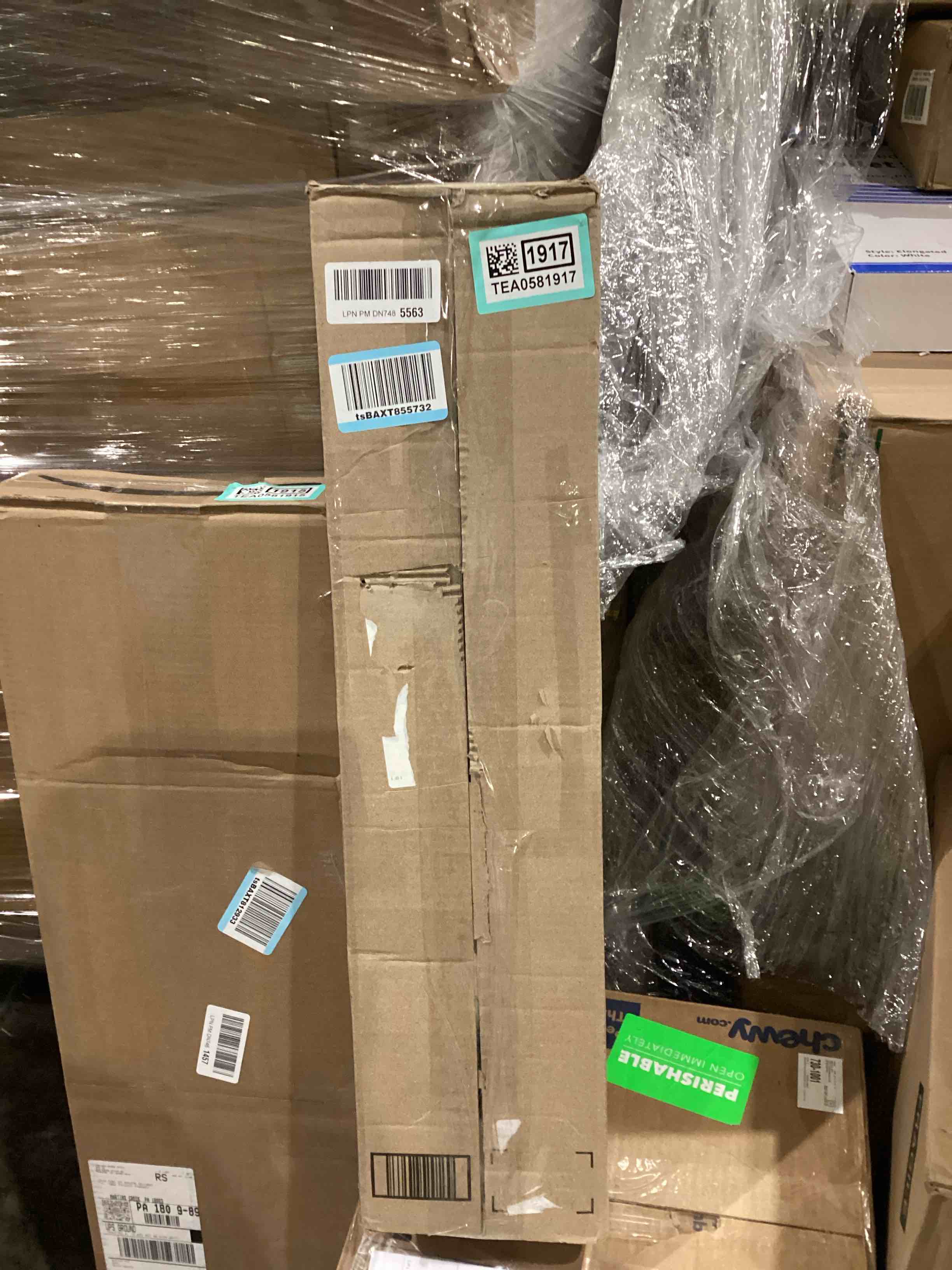 https://s3.amazonaws.com/lotting-images-prod/bidfta/TEA0581917_1738587868815.jpeg
