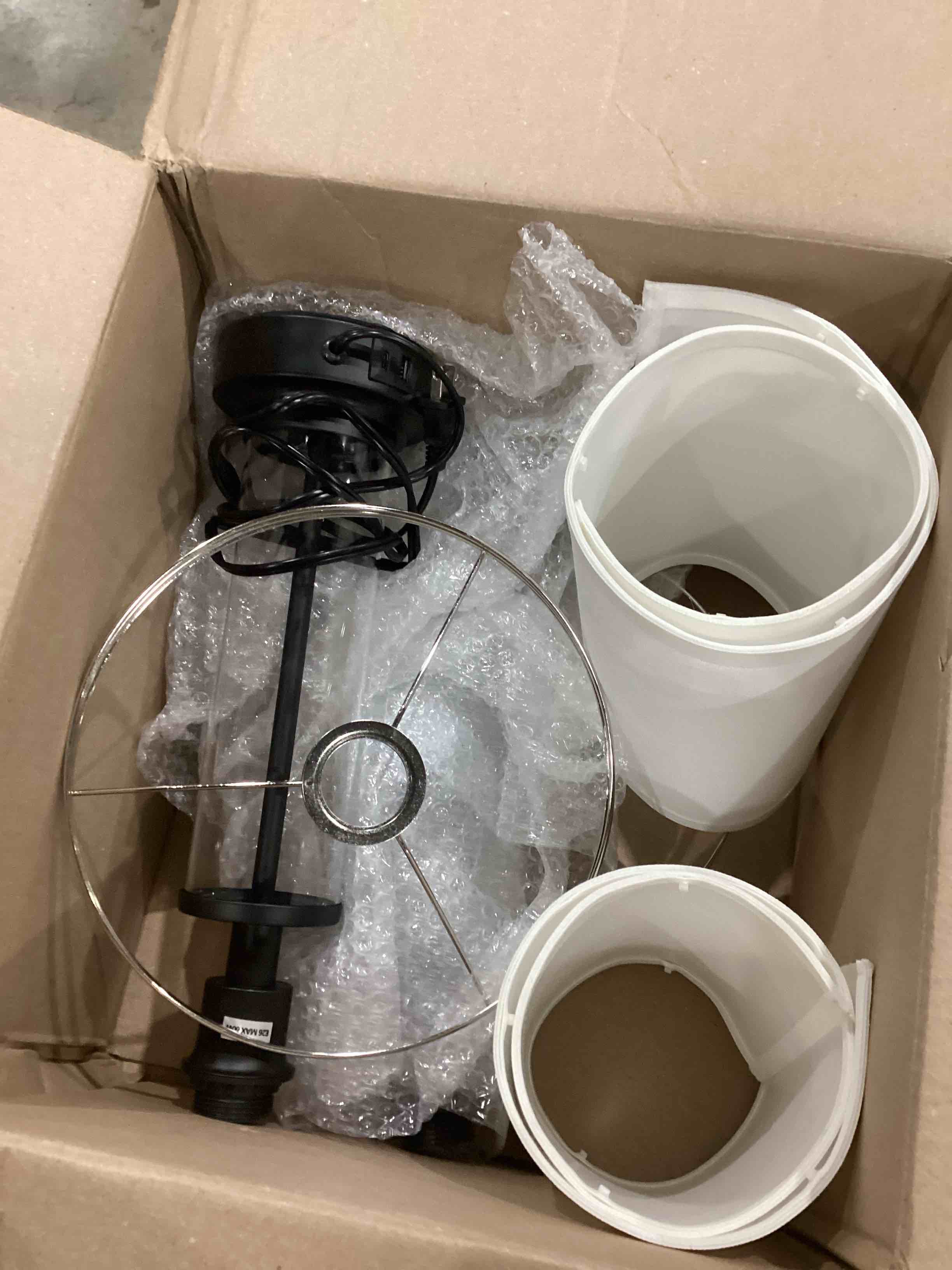 https://s3.amazonaws.com/lotting-images-prod/bidfta/TEA0582182_1735941657904.jpeg