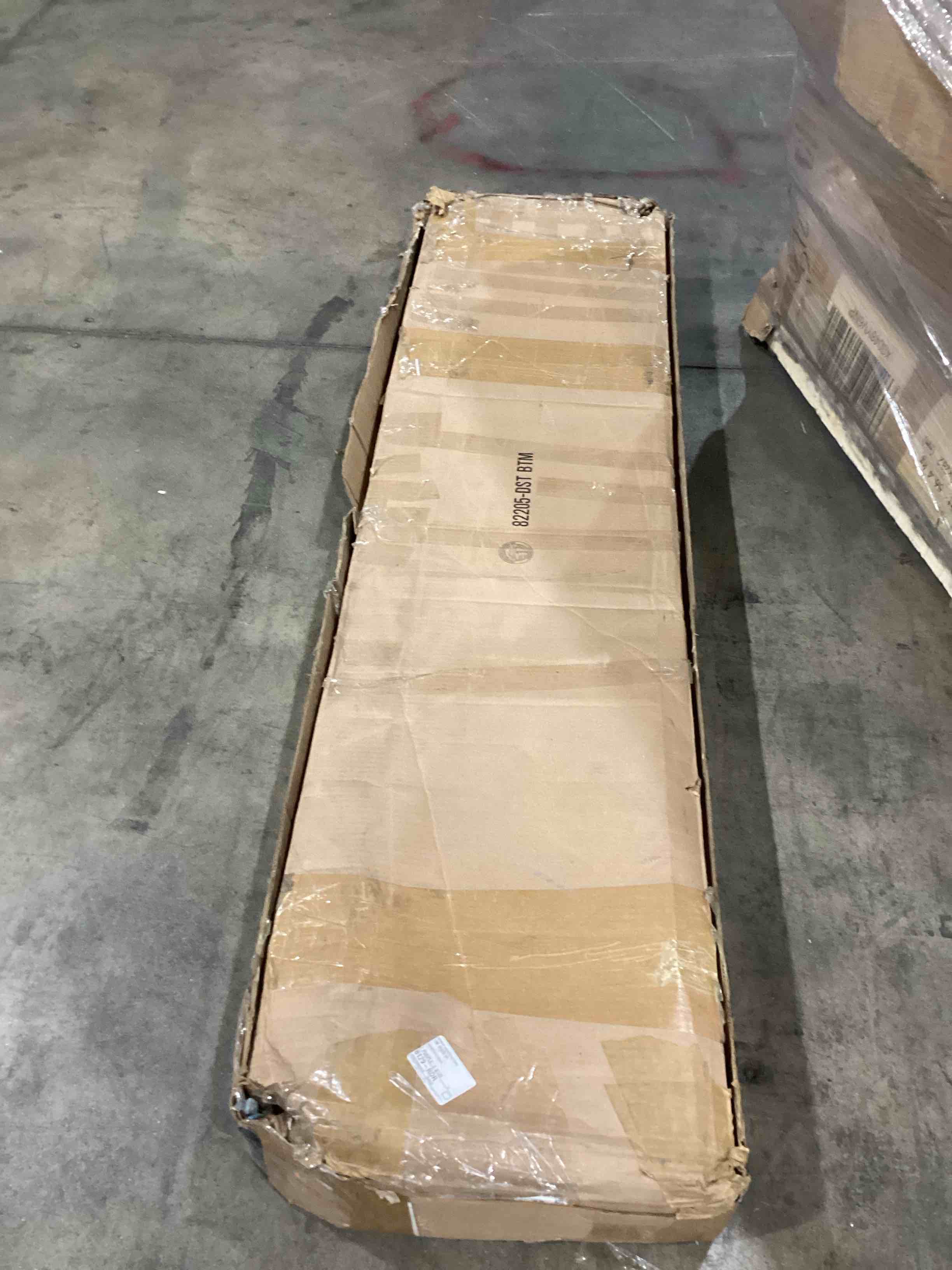 https://s3.amazonaws.com/lotting-images-prod/bidfta/TEA0582737_1735822849321.jpeg
