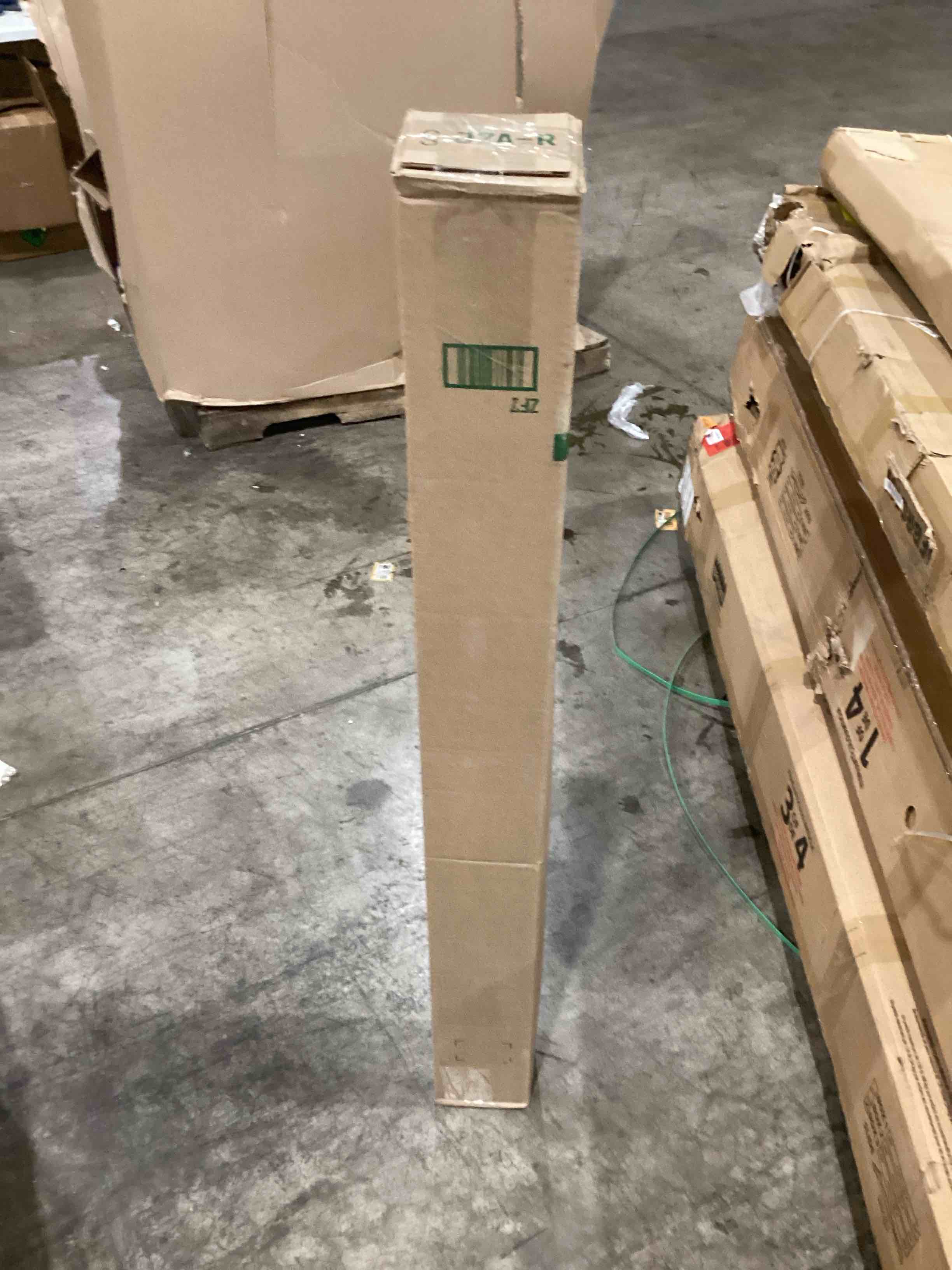 https://s3.amazonaws.com/lotting-images-prod/bidfta/TEA0583158_1735593119378.jpeg