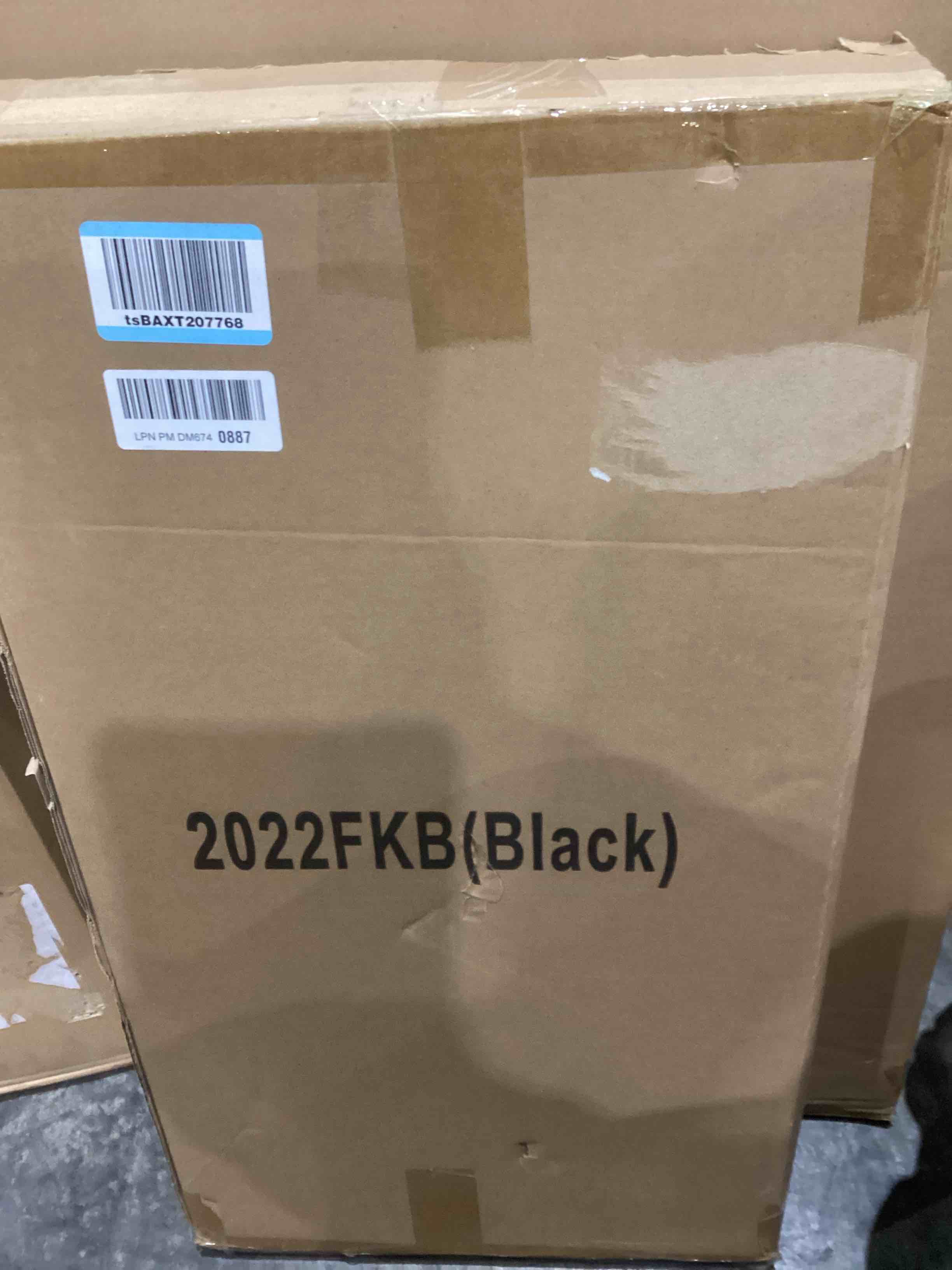 https://s3.amazonaws.com/lotting-images-prod/bidfta/TEA0584003_1743456354998.jpeg