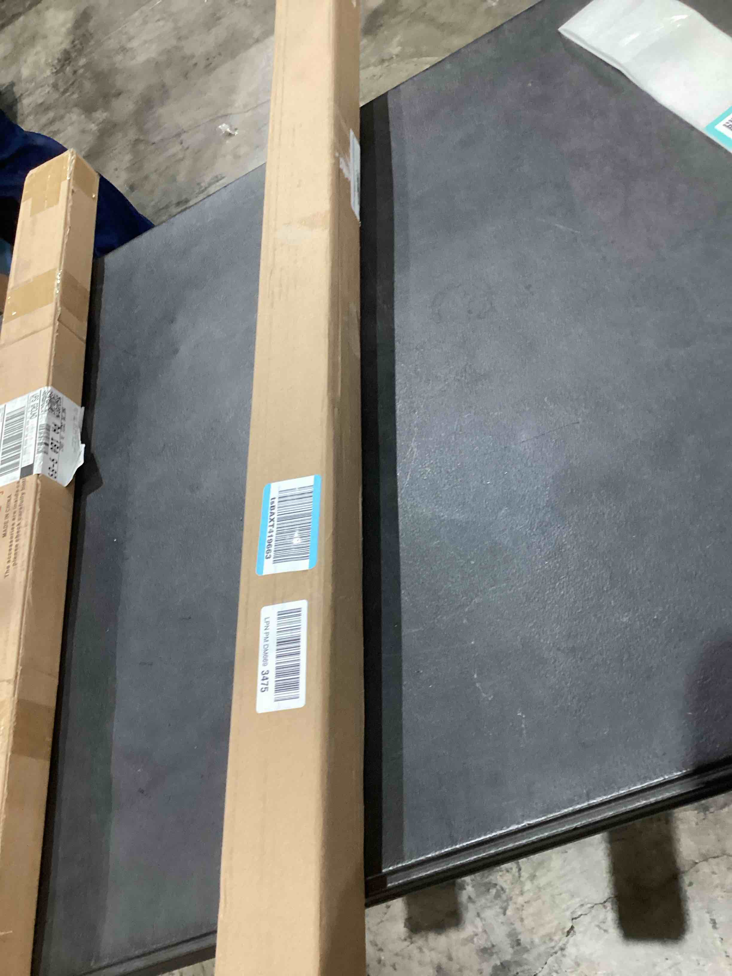 https://s3.amazonaws.com/lotting-images-prod/bidfta/TEA0584349_1742828993426.jpeg