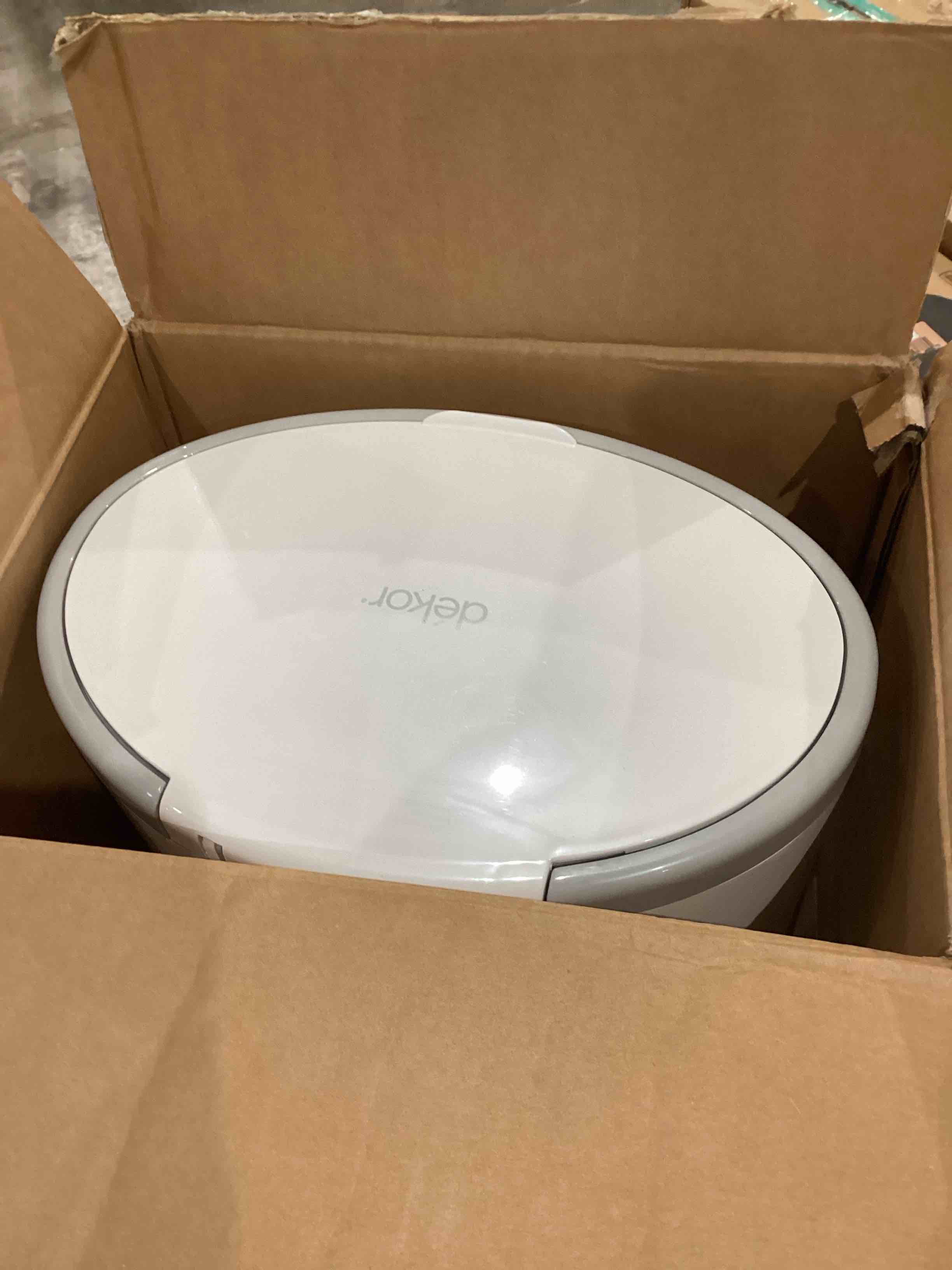 https://s3.amazonaws.com/lotting-images-prod/bidfta/TEA0584755_1742313388905.jpeg