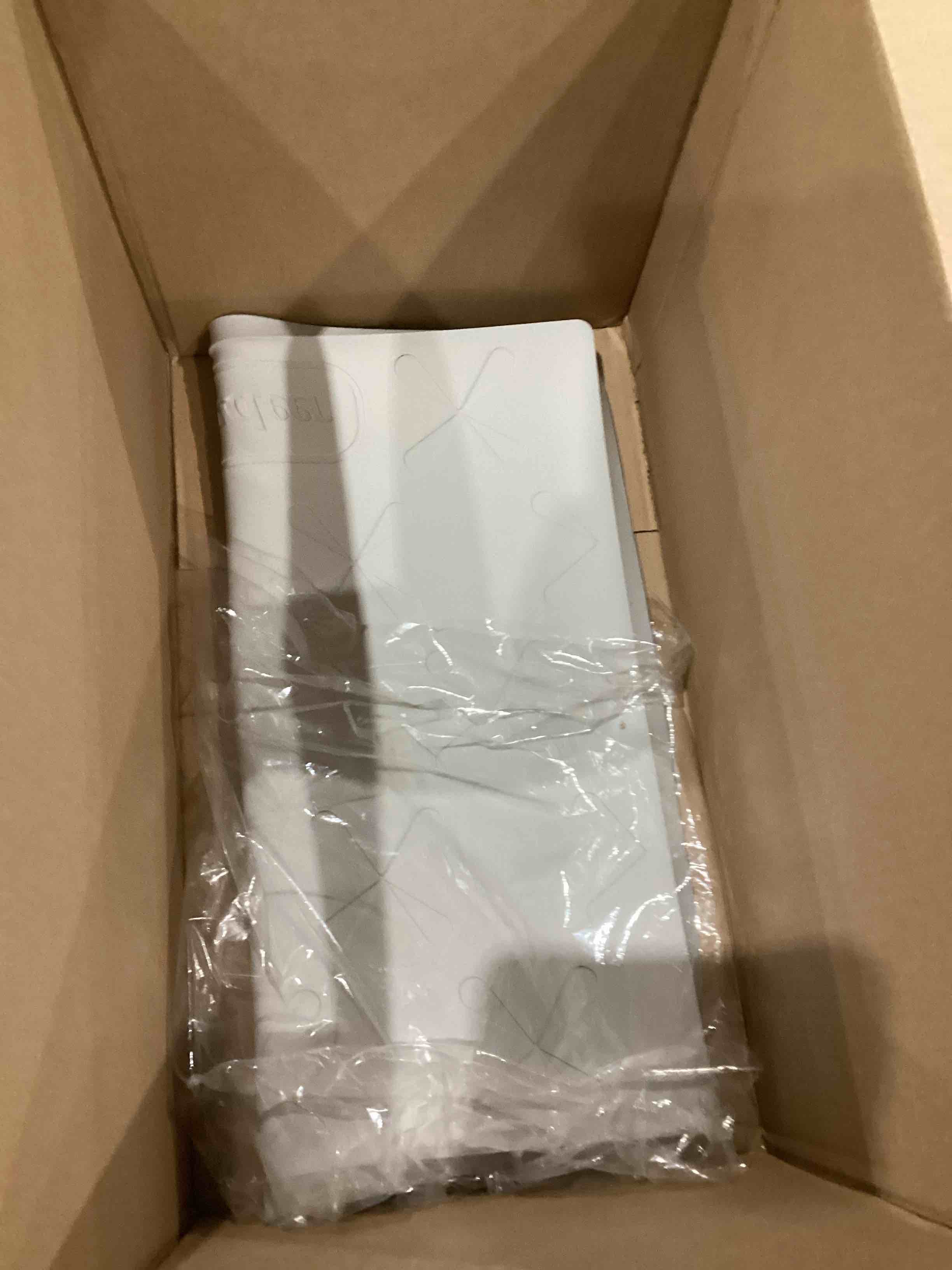 https://s3.amazonaws.com/lotting-images-prod/bidfta/TEA0585022_1741956901712.jpeg