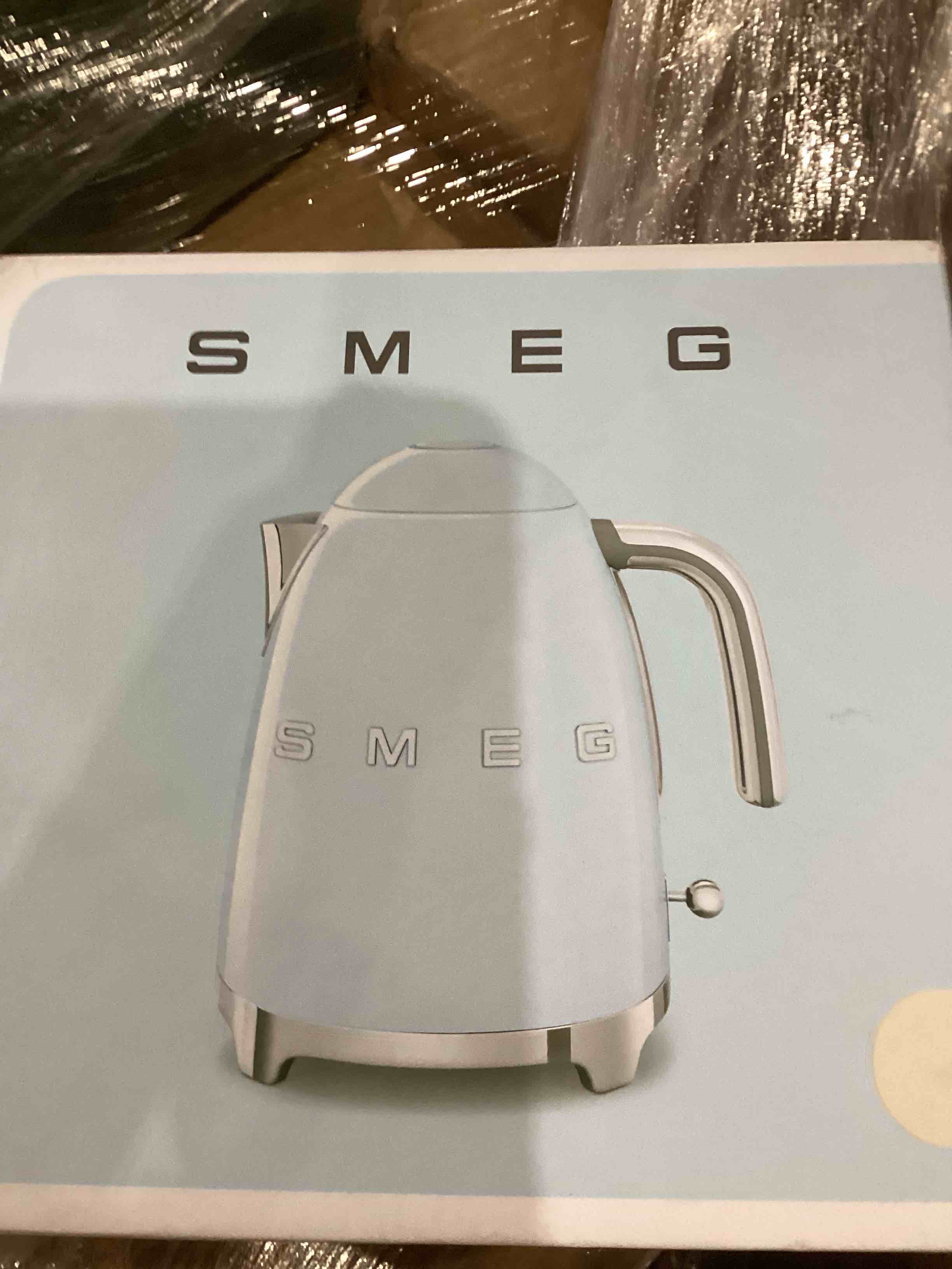 Smeg Retro Electric Kettle