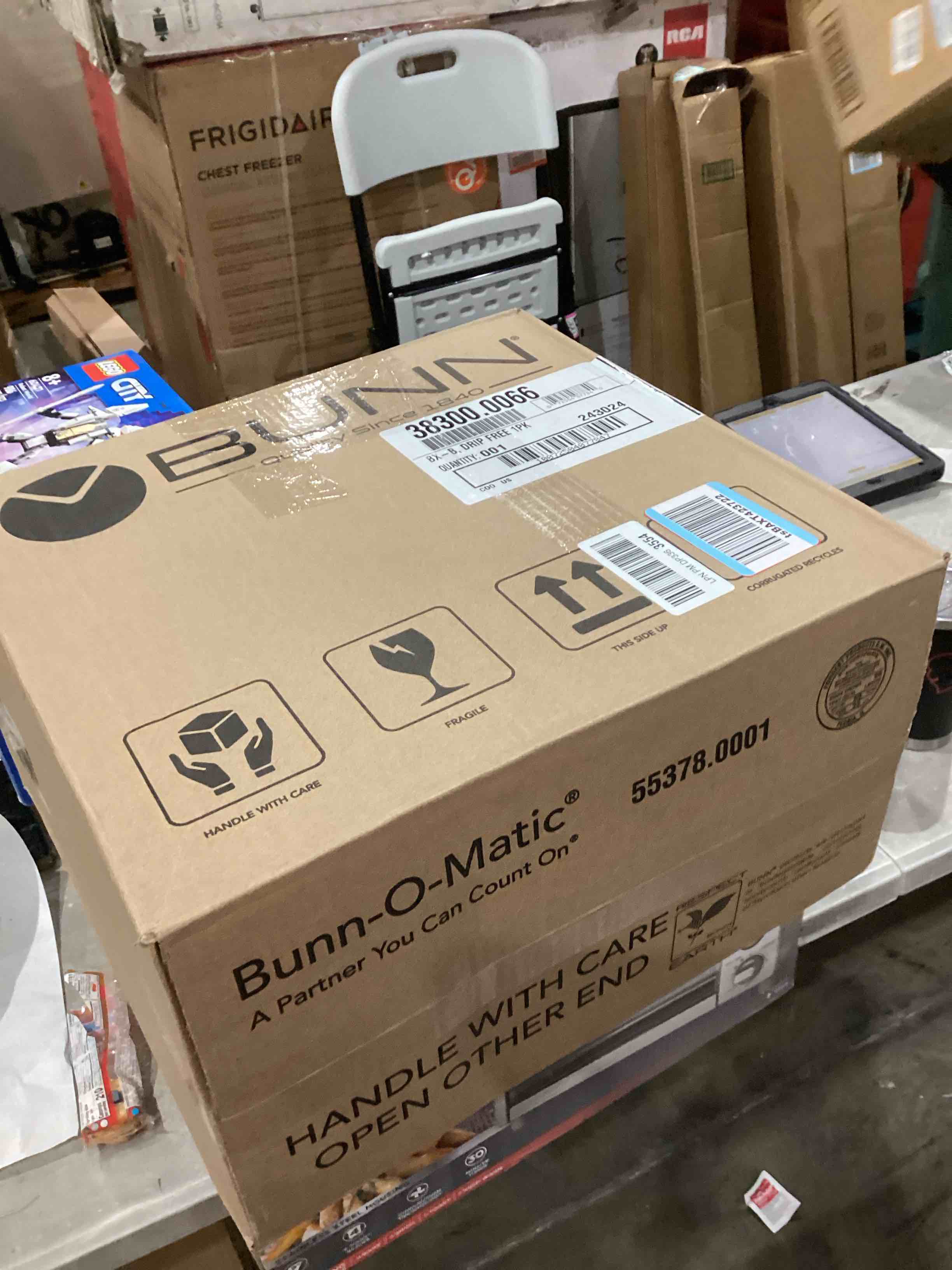 https://s3.amazonaws.com/lotting-images-prod/bidfta/TEA0589150_1741008513931.jpeg