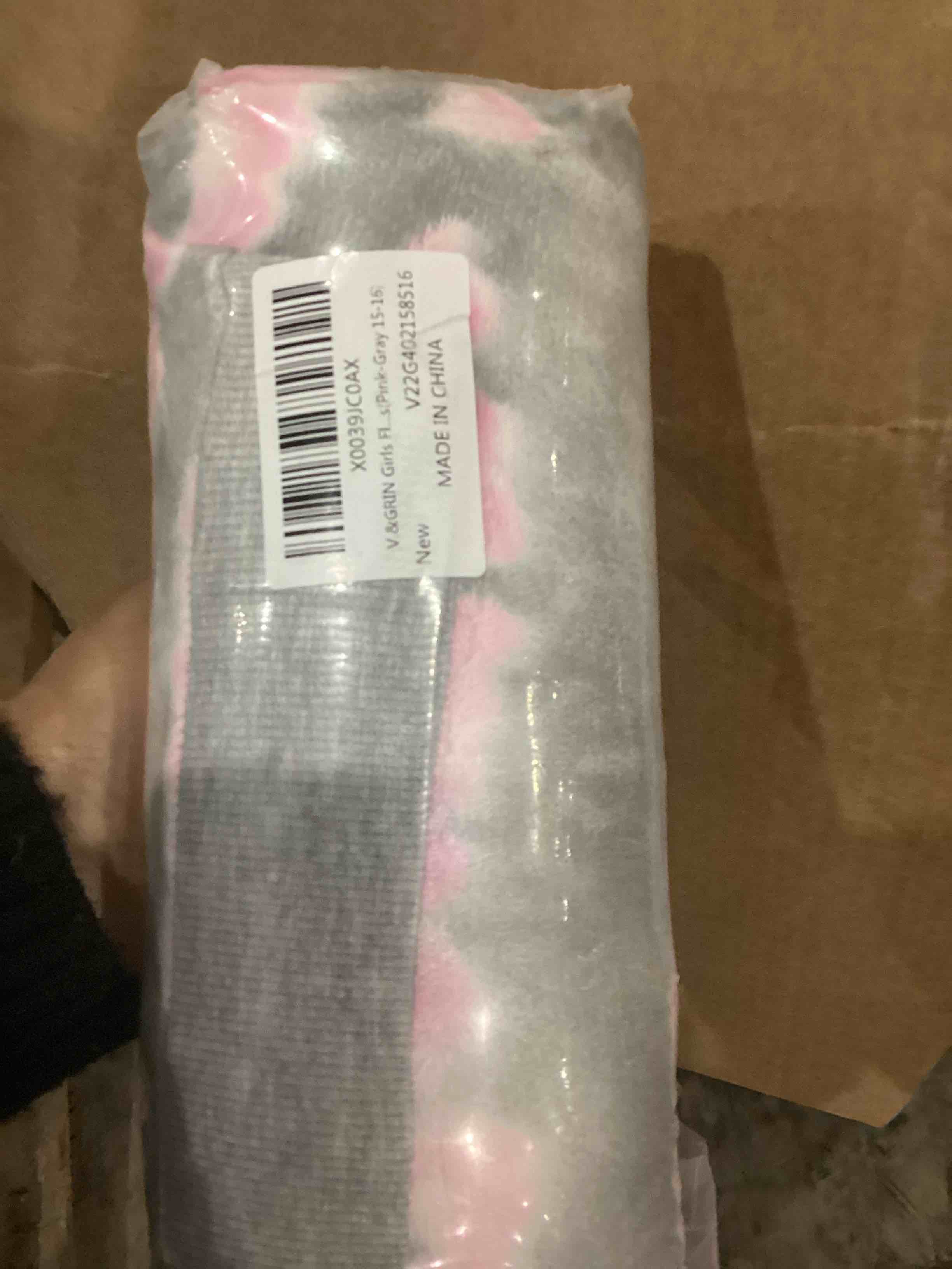 https://s3.amazonaws.com/lotting-images-prod/bidfta/TEA0589917_1734022825084.jpeg